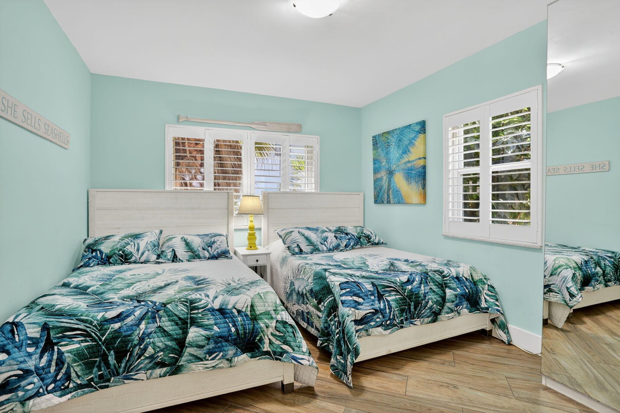 1225 Hillsboro Mile N2