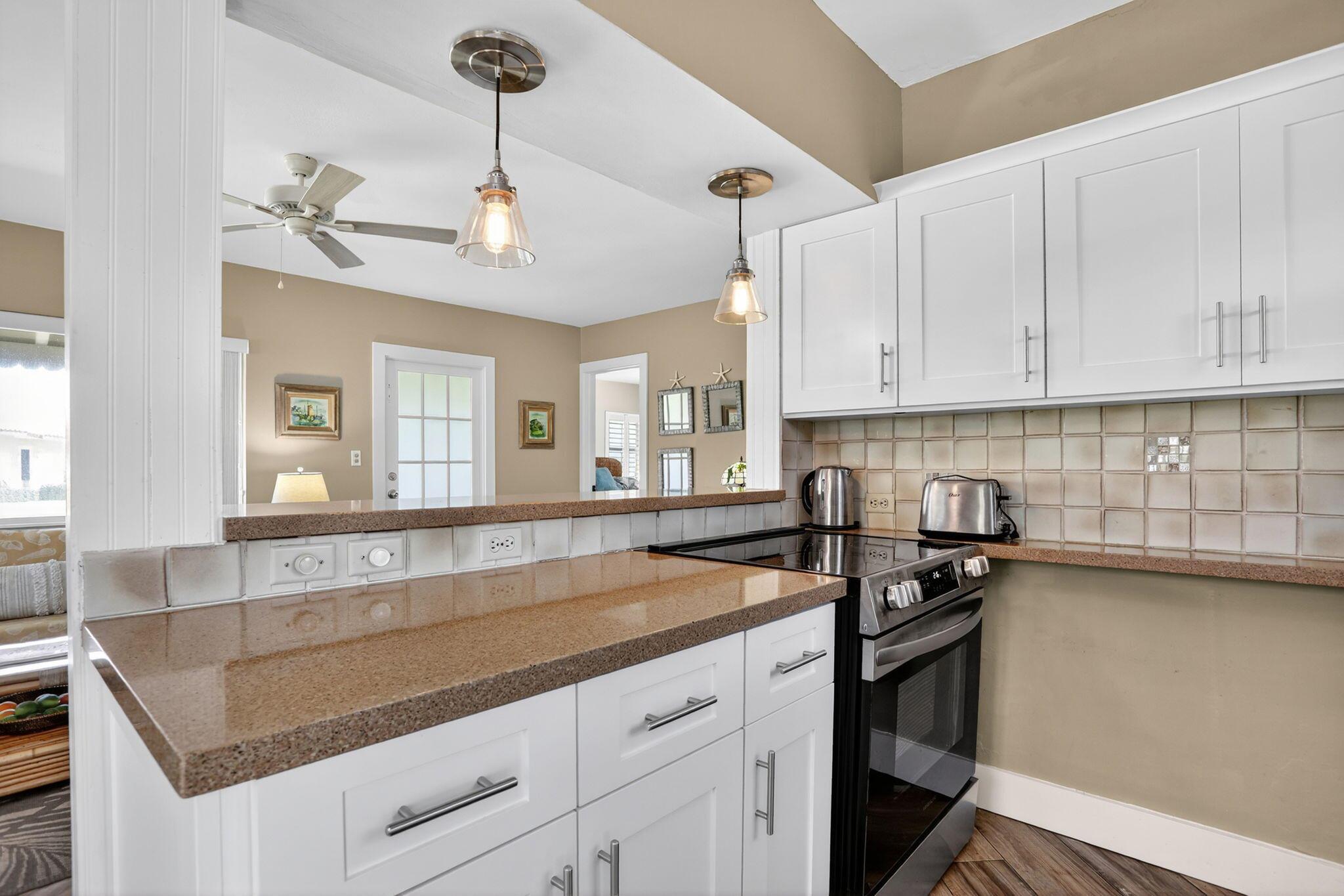 1225 Hillsboro Mile N2