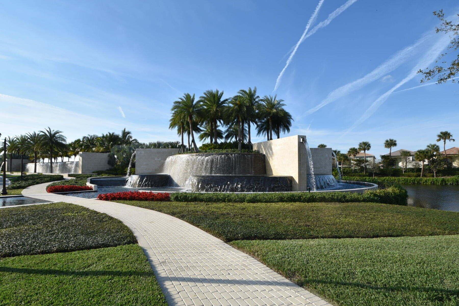 16892 Strasbourg Lane