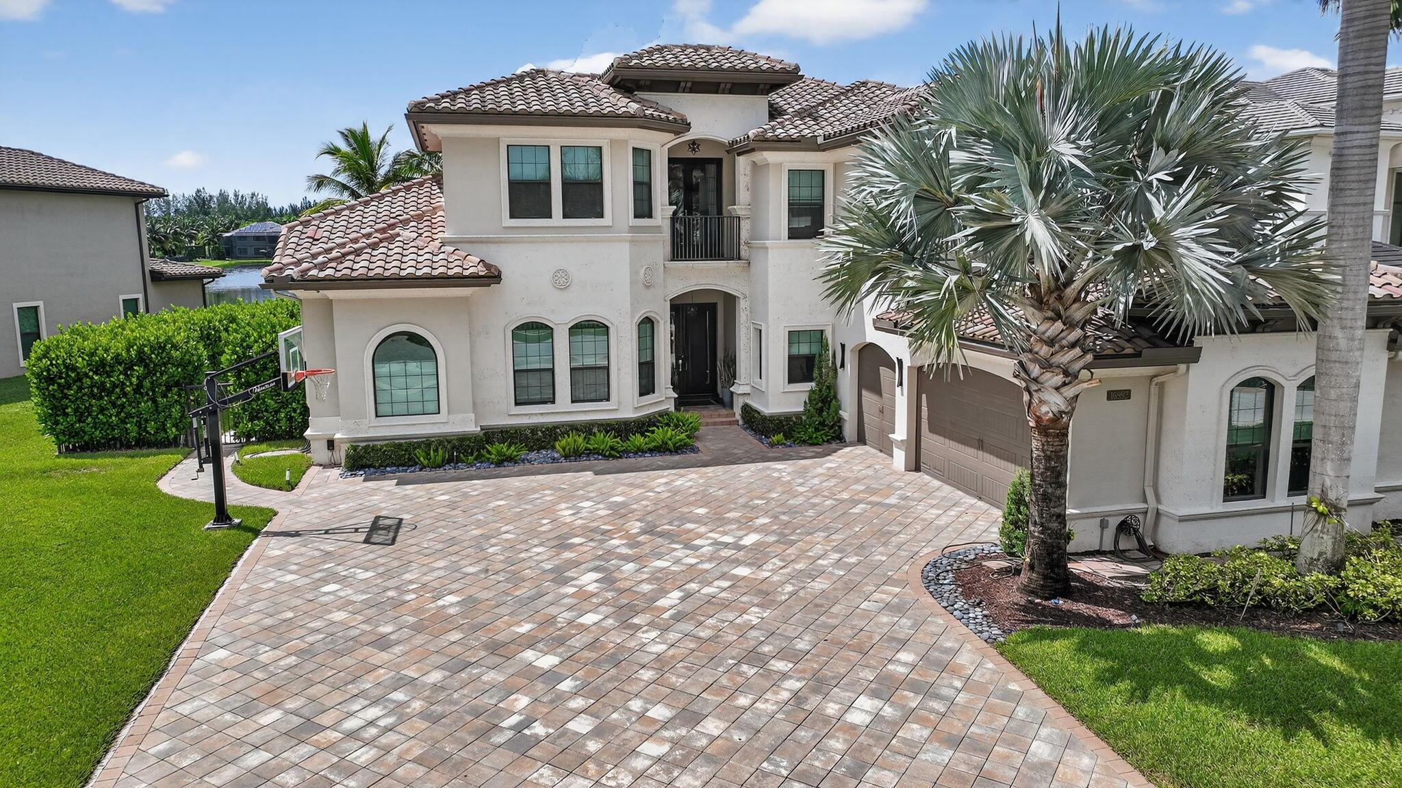 16892 Strasbourg Lane