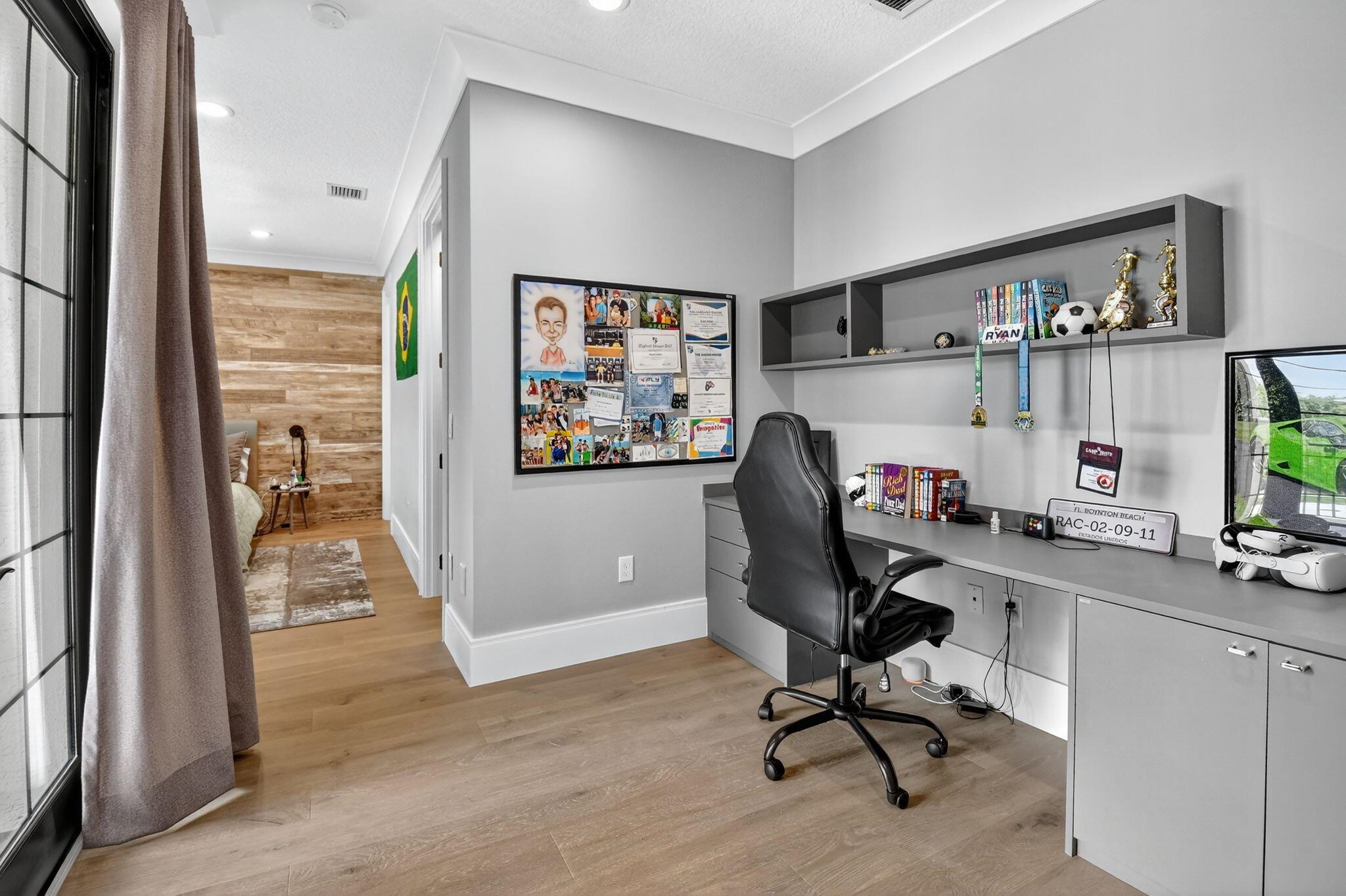 16892 Strasbourg Lane