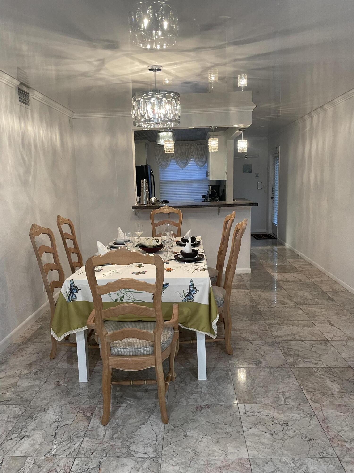 1904 Bermuda Circle H1