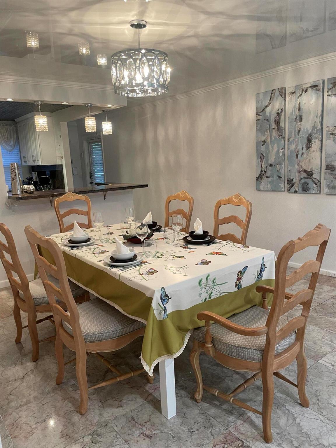 1904 Bermuda Circle H1