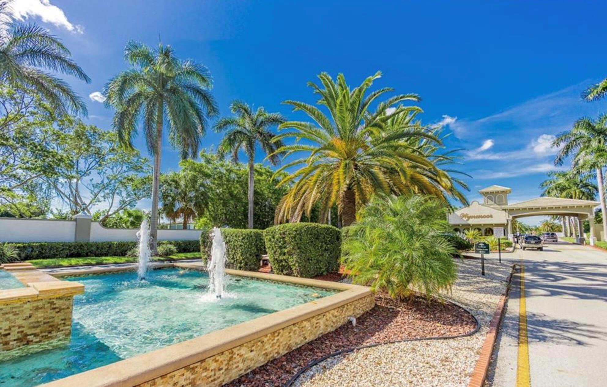 1904 Bermuda Circle H1