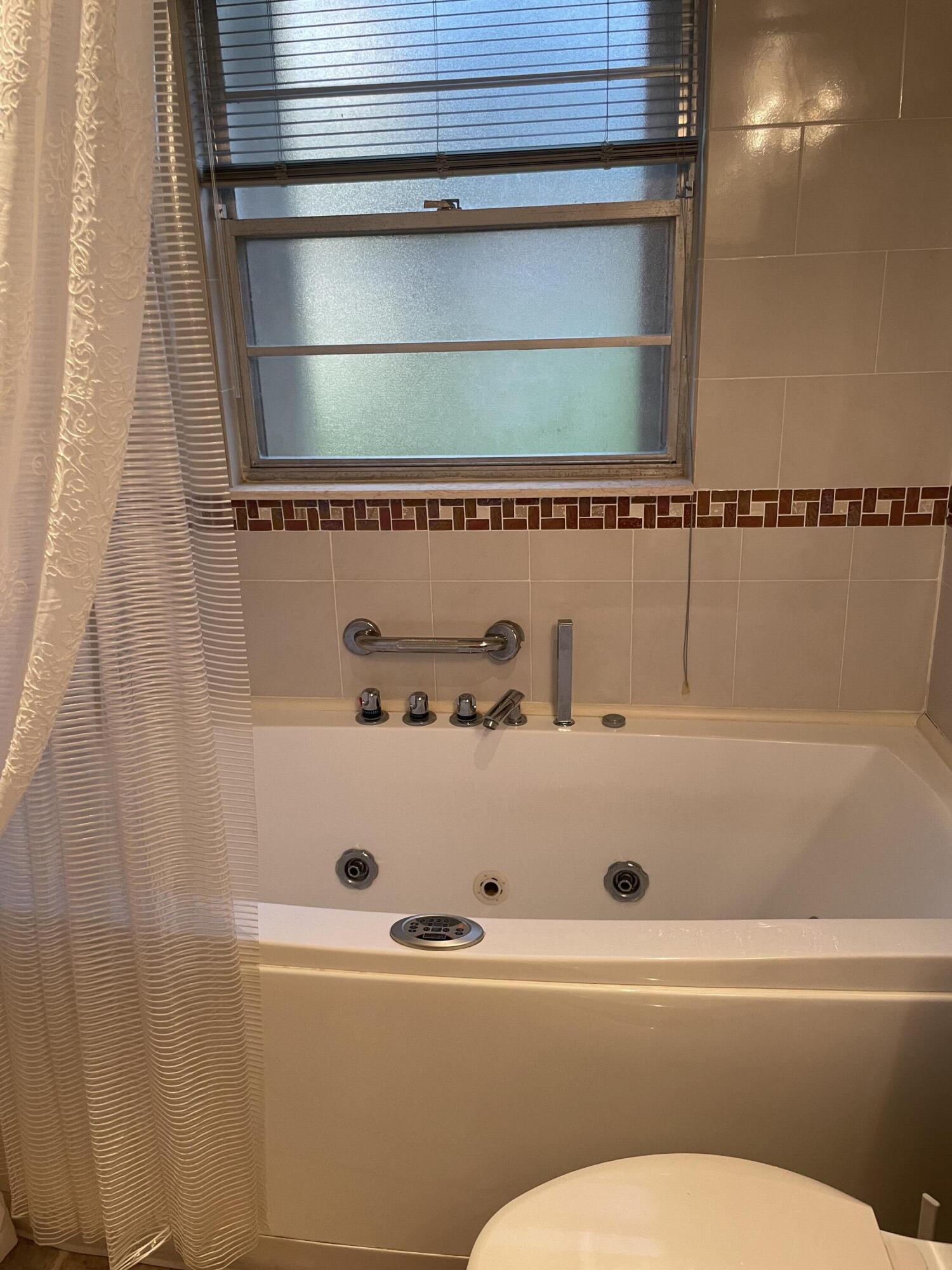 1904 Bermuda Circle H1