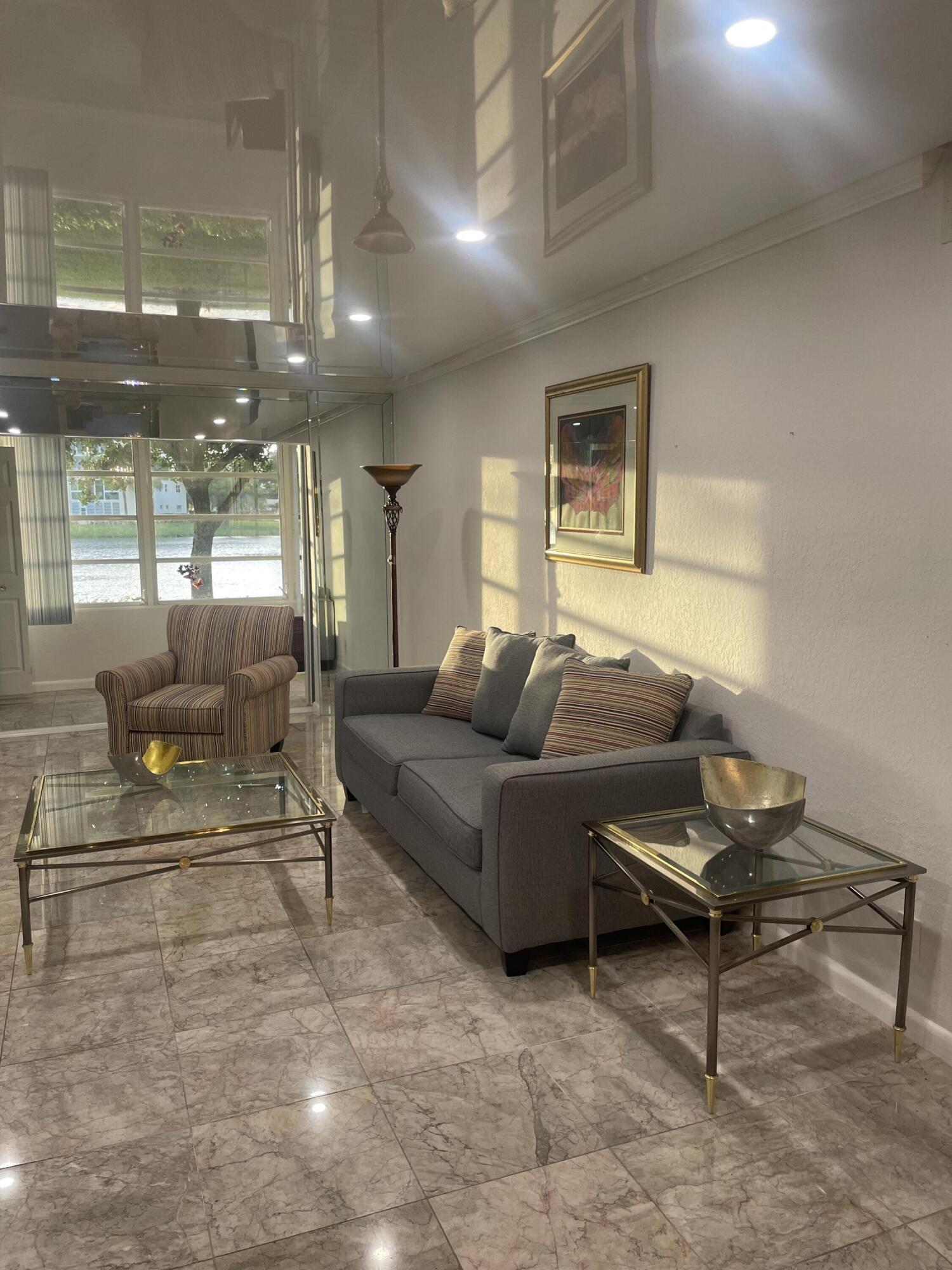 1904 Bermuda Circle H1