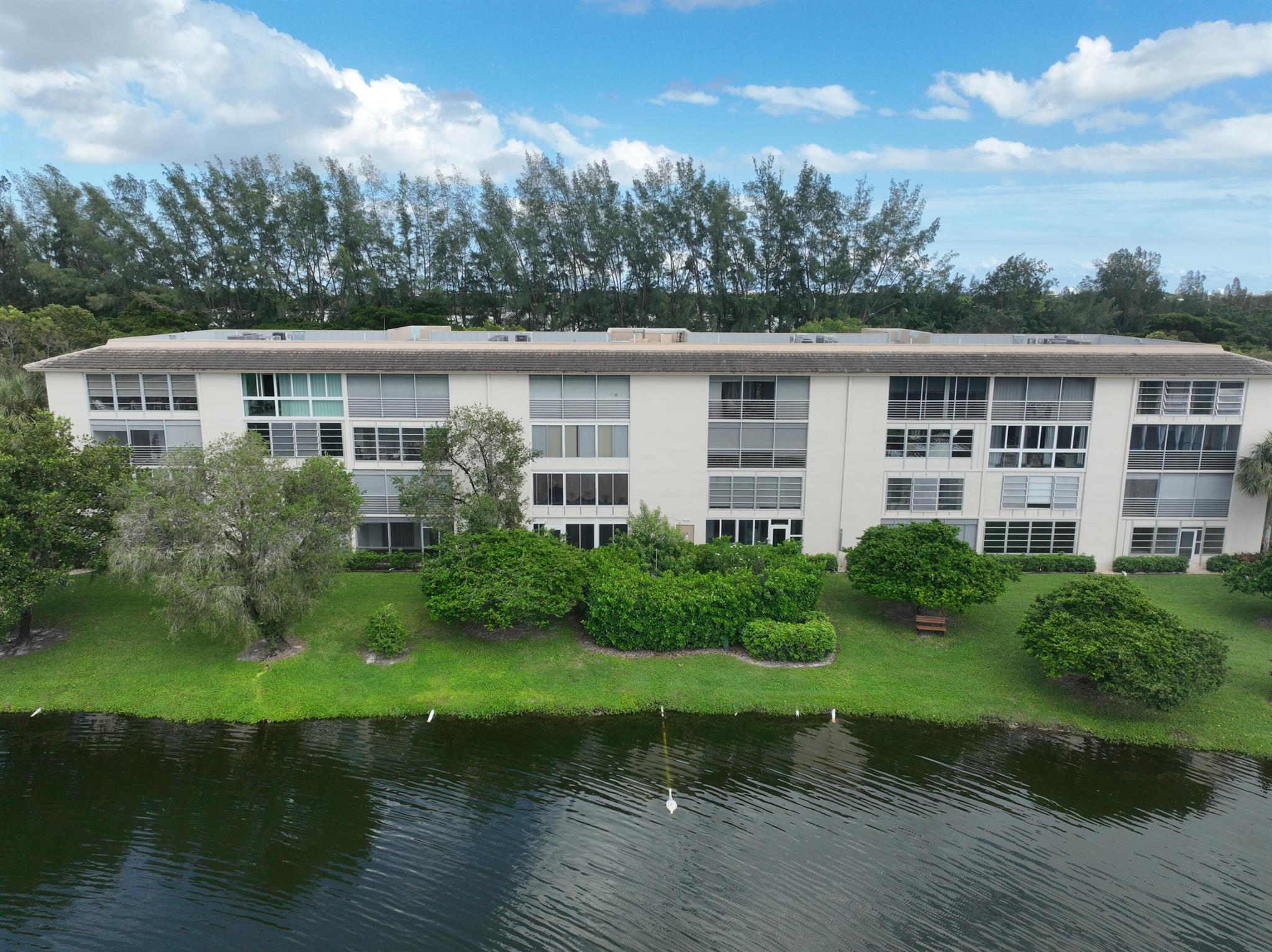 1904 Bermuda Circle H1