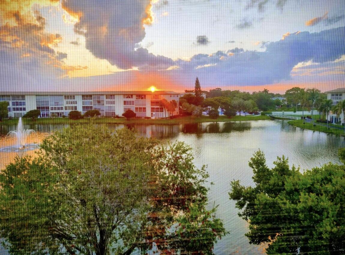 1904 Bermuda Circle H1