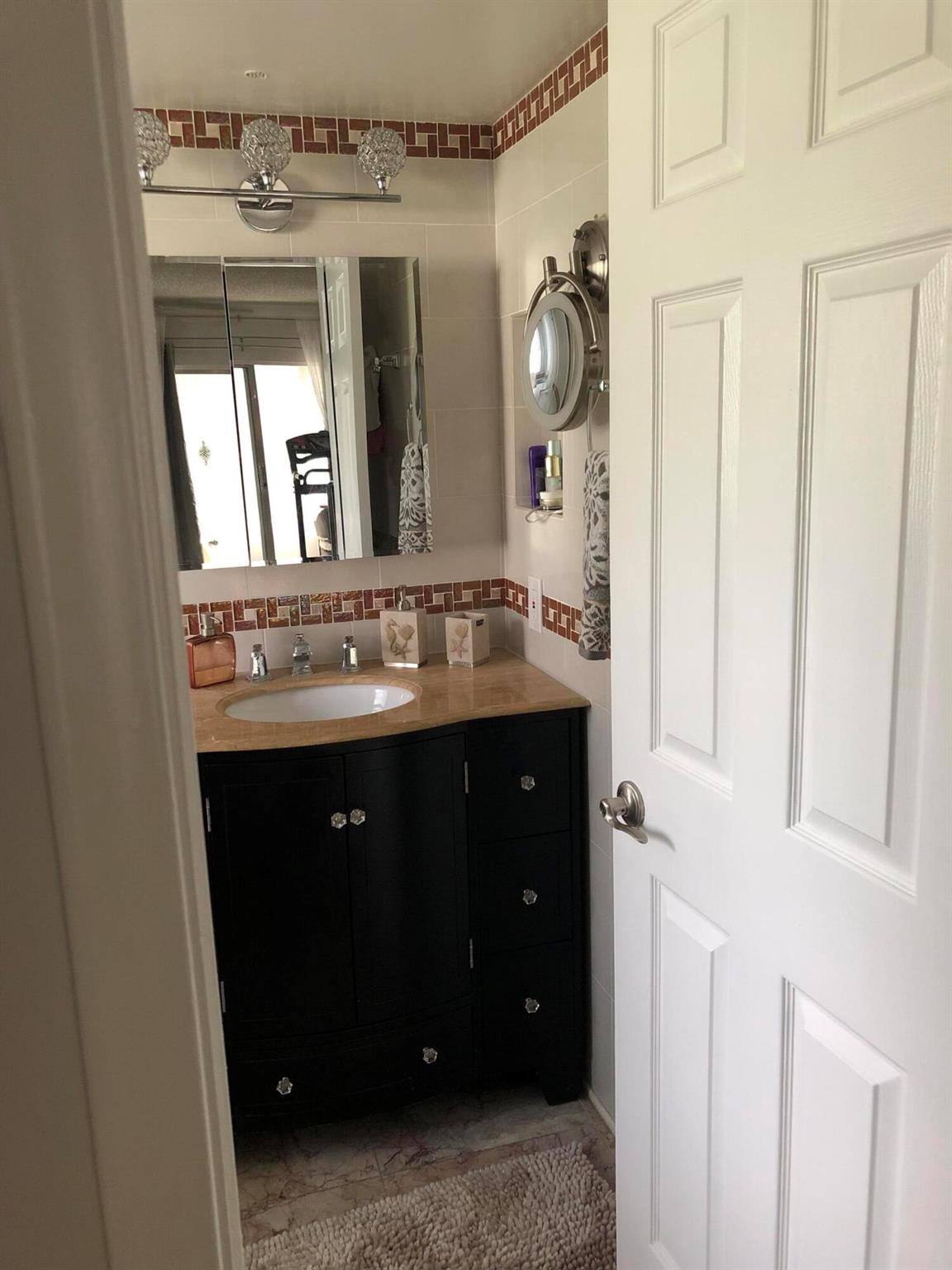 1904 Bermuda Circle H1