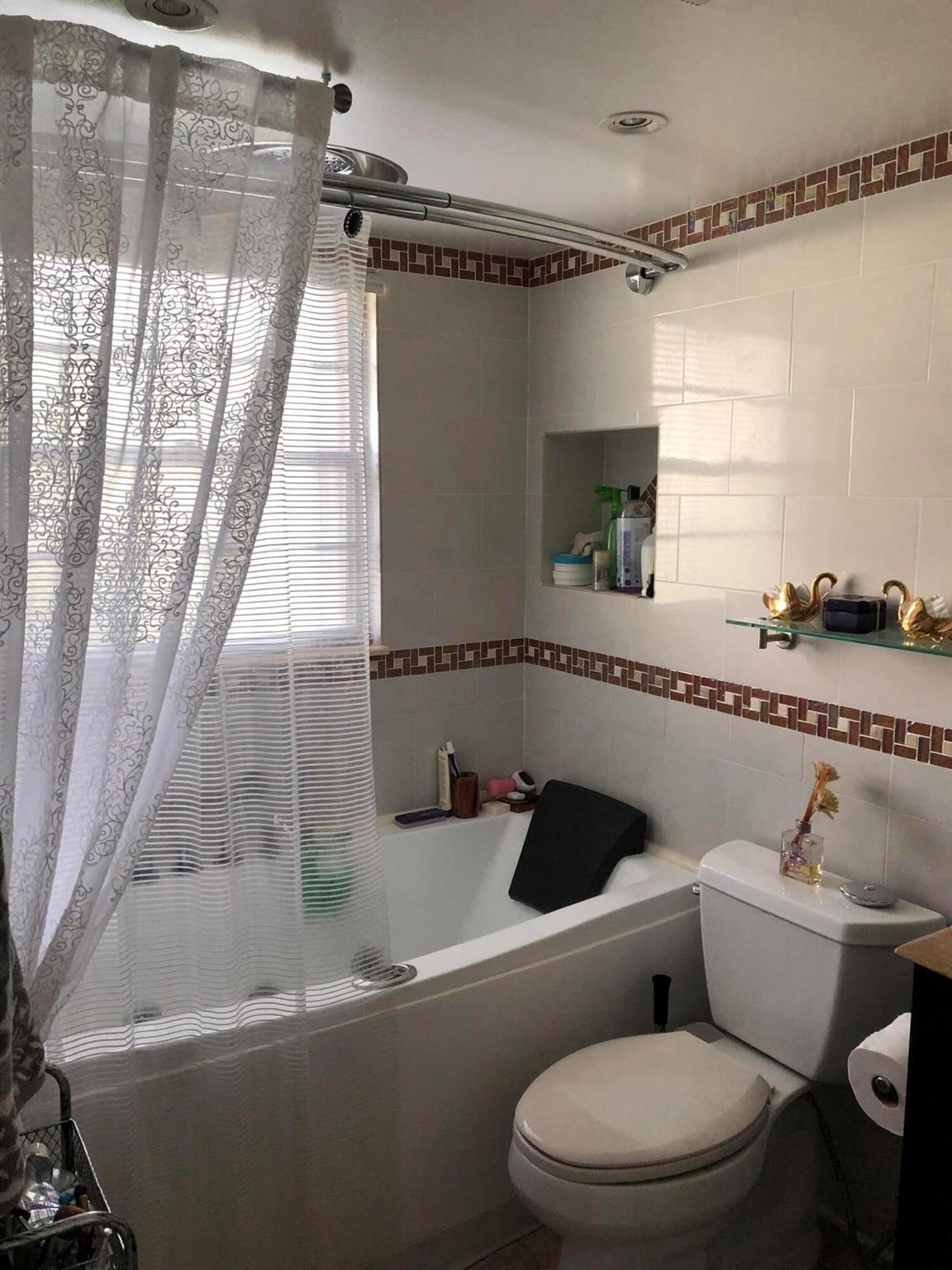 1904 Bermuda Circle H1