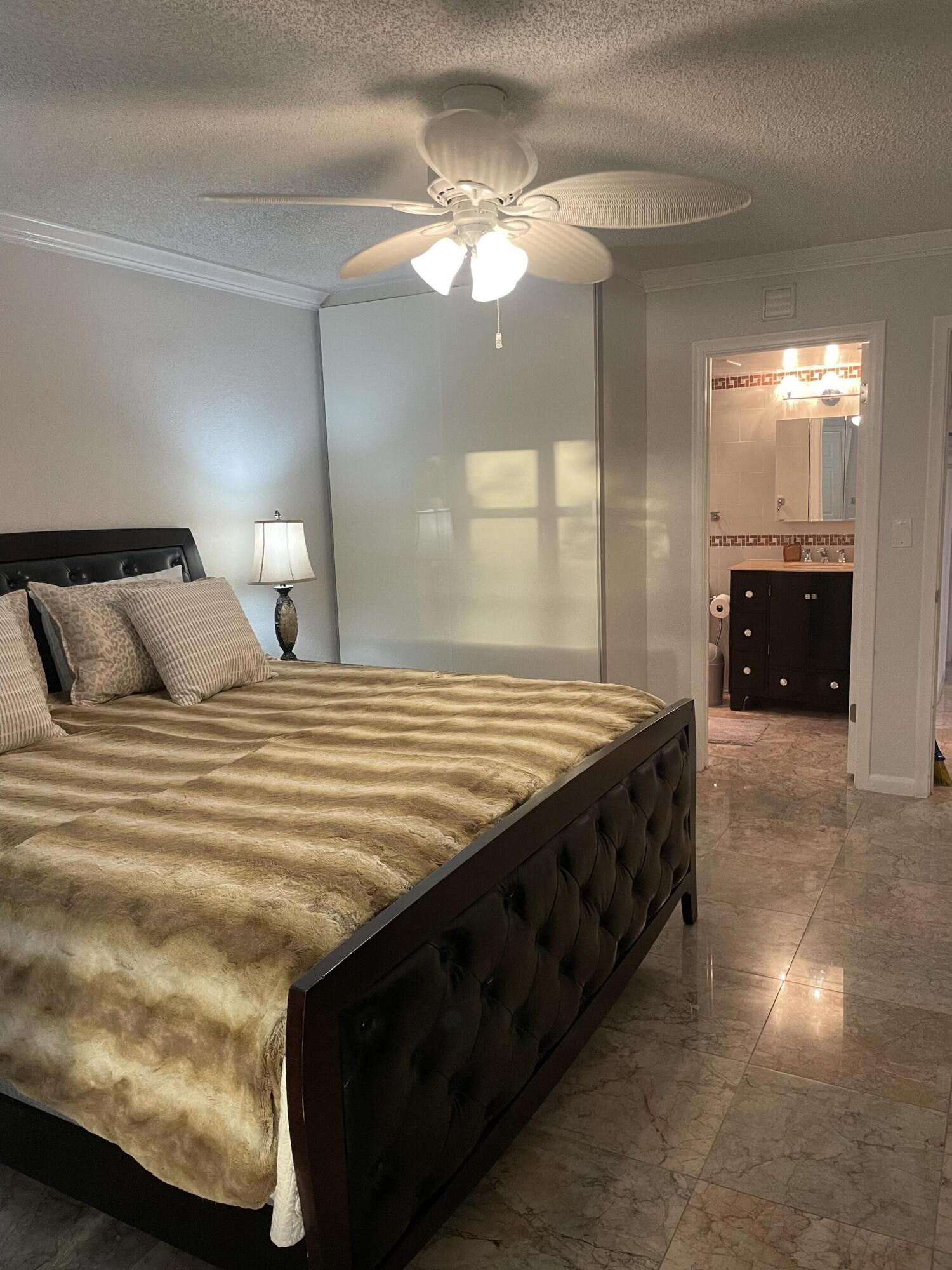 1904 Bermuda Circle H1