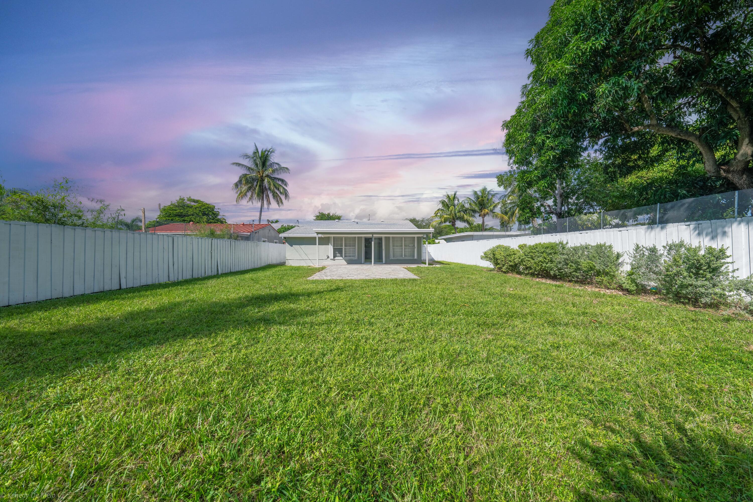 1214 NW 1st Avenue
