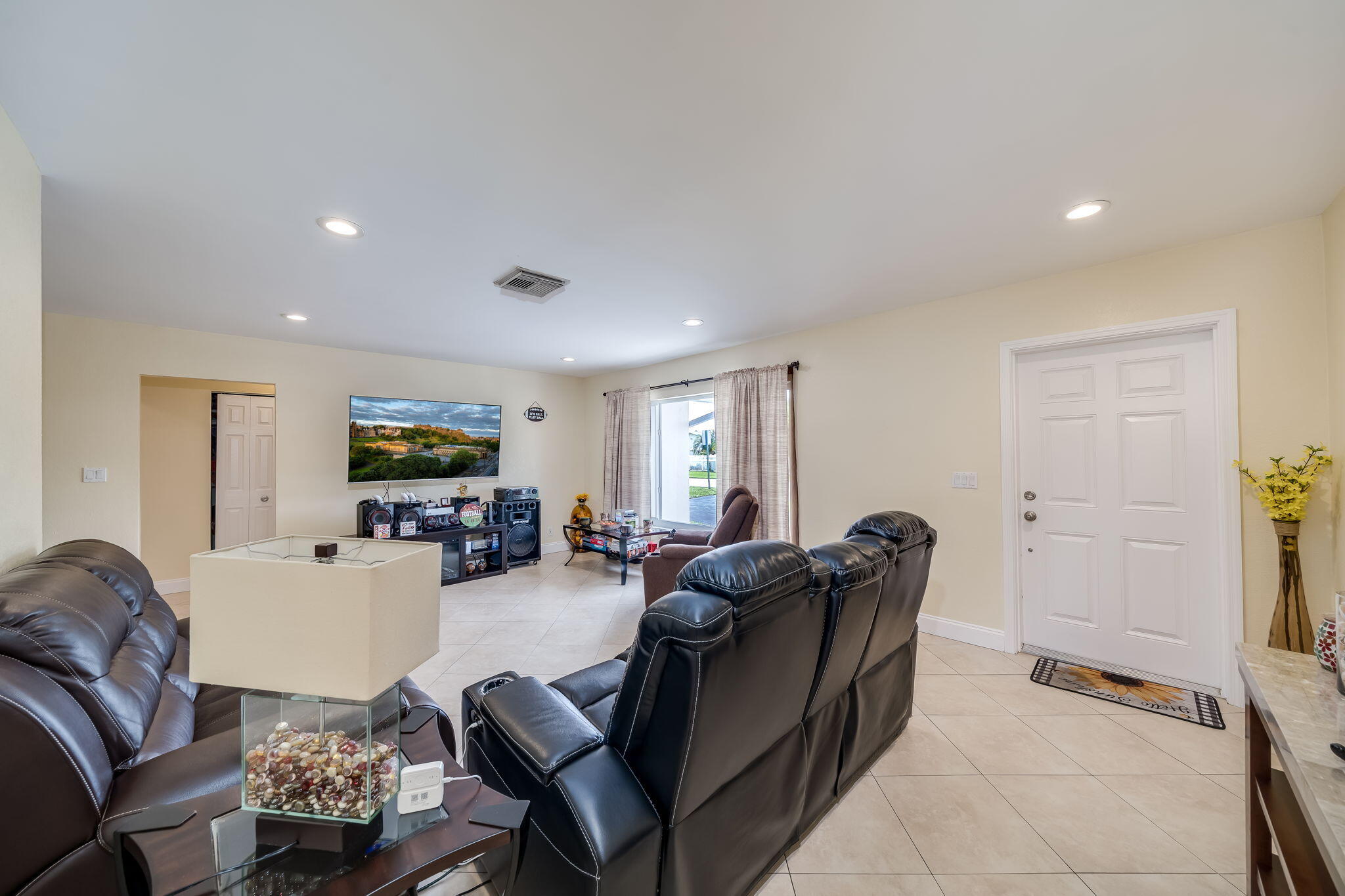 9603 NW 67th Court