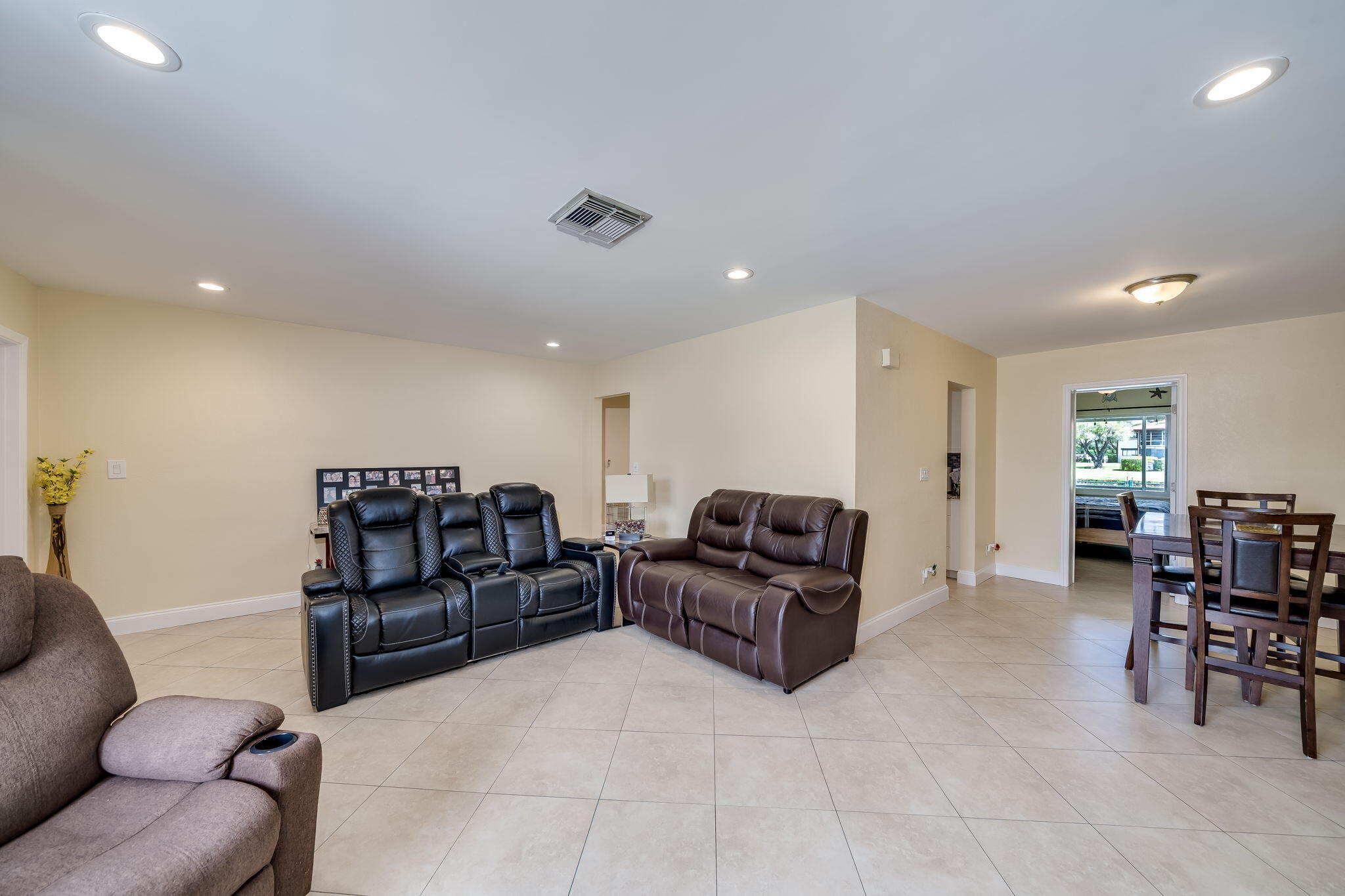 9603 NW 67th Court