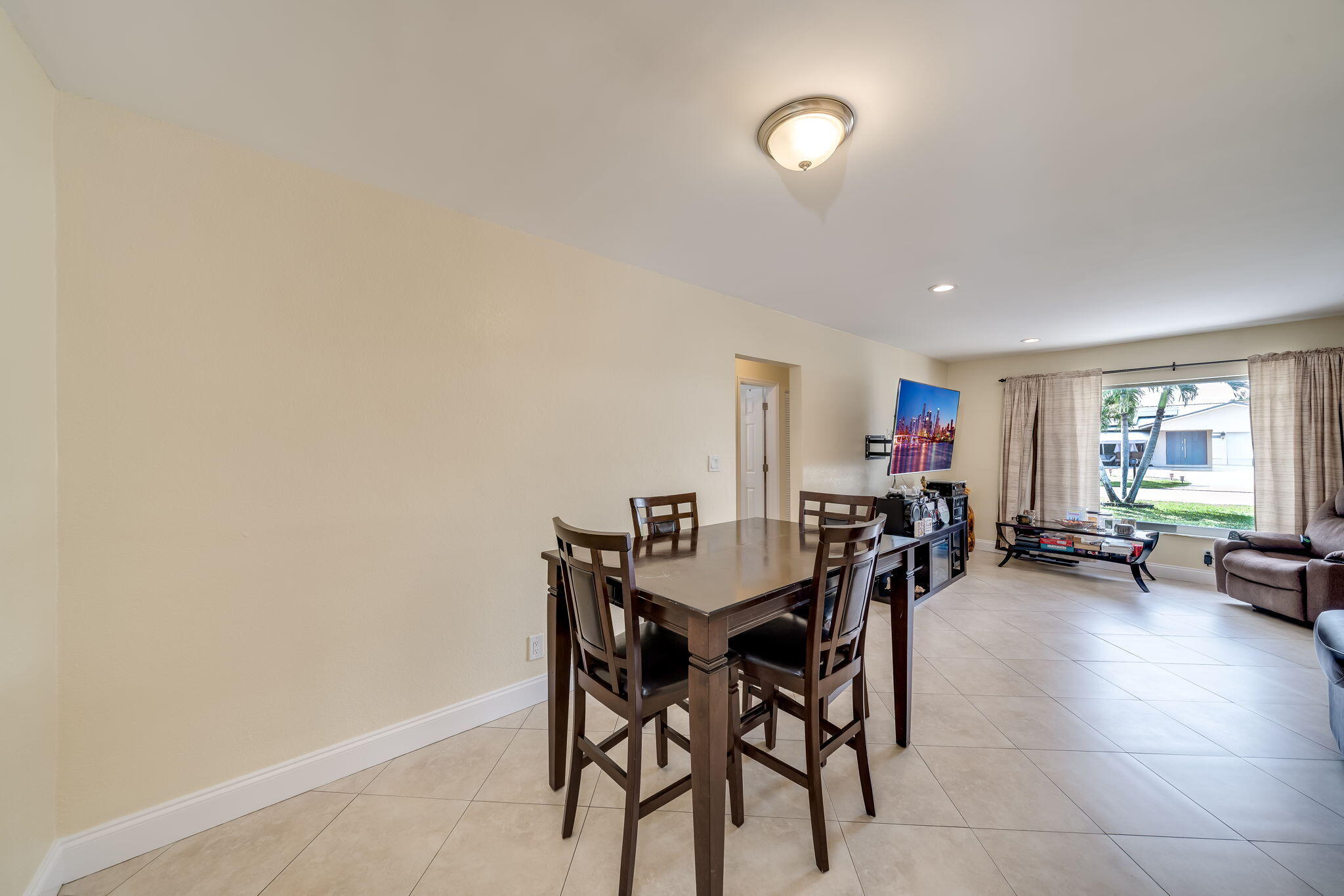 9603 NW 67th Court