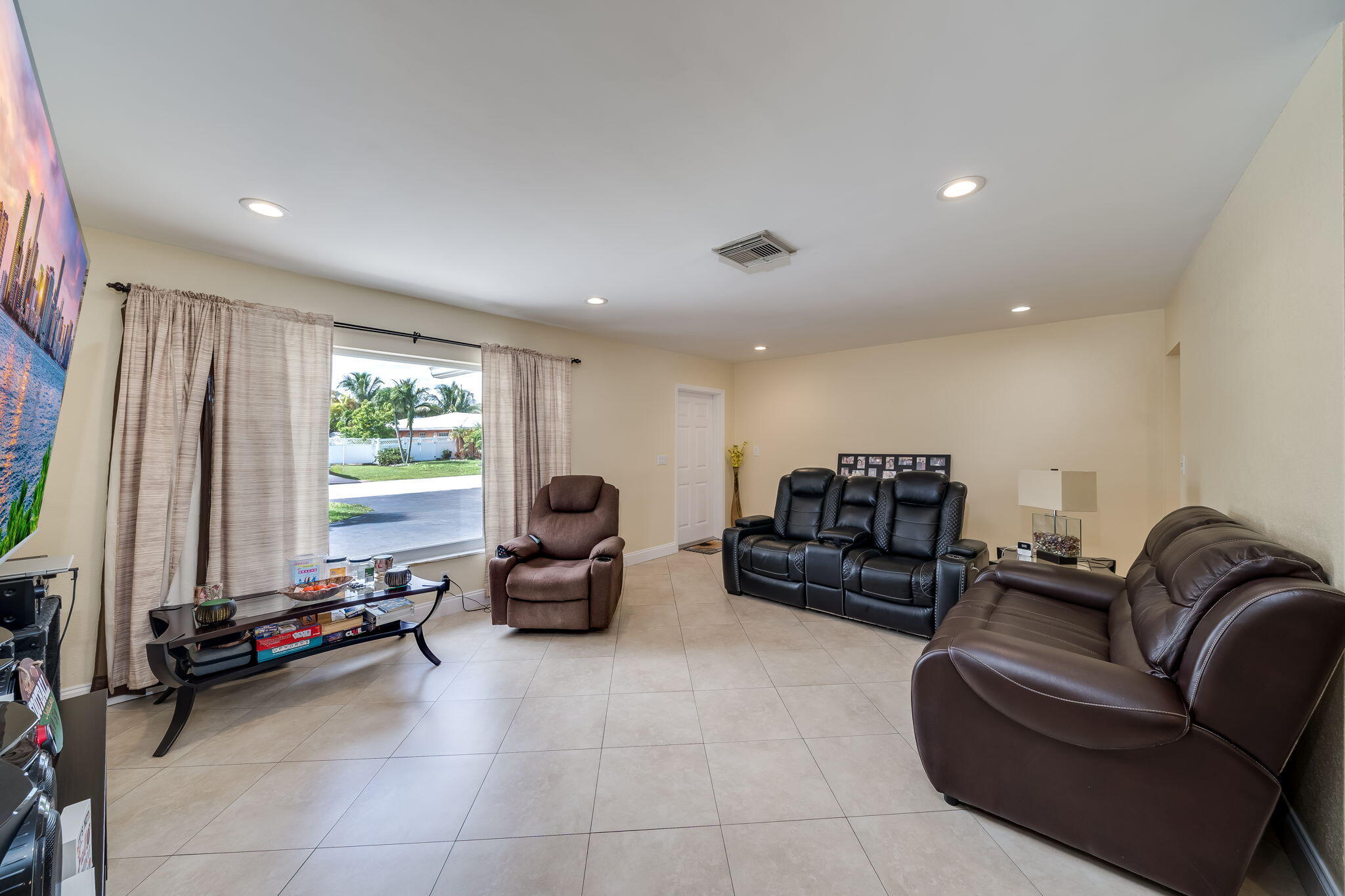 9603 NW 67th Court