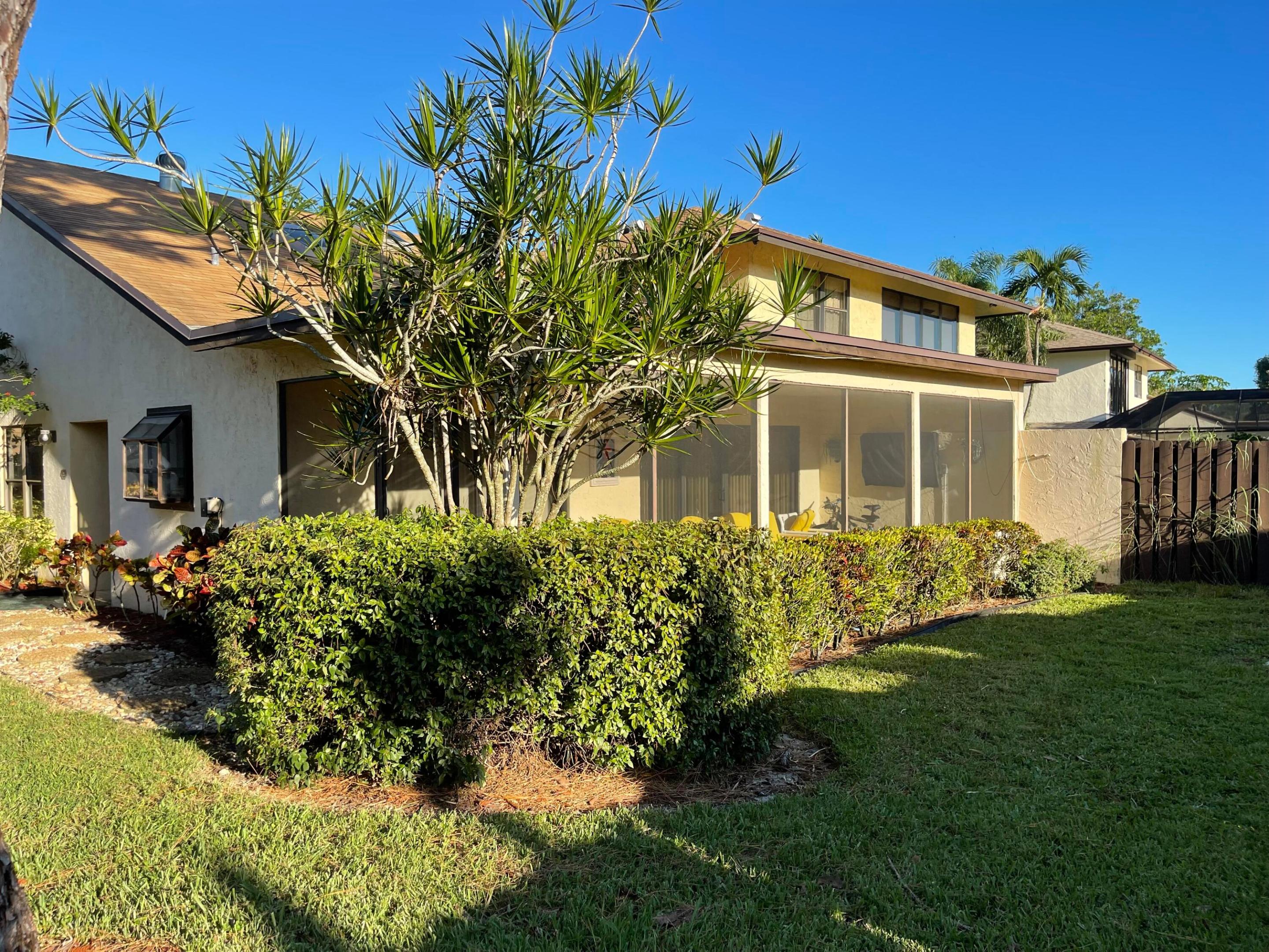 354 SW 28th Avenue