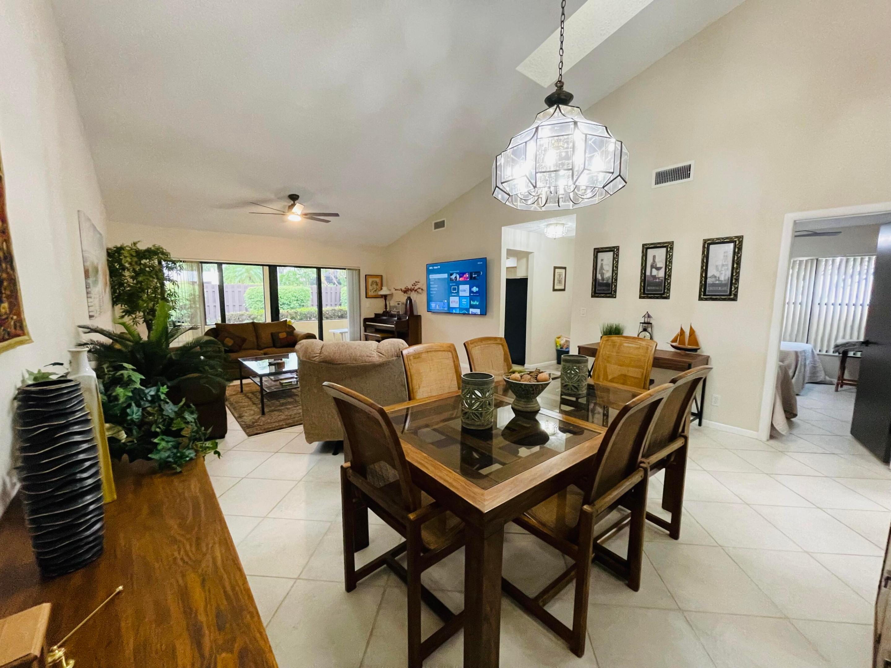 354 SW 28th Avenue