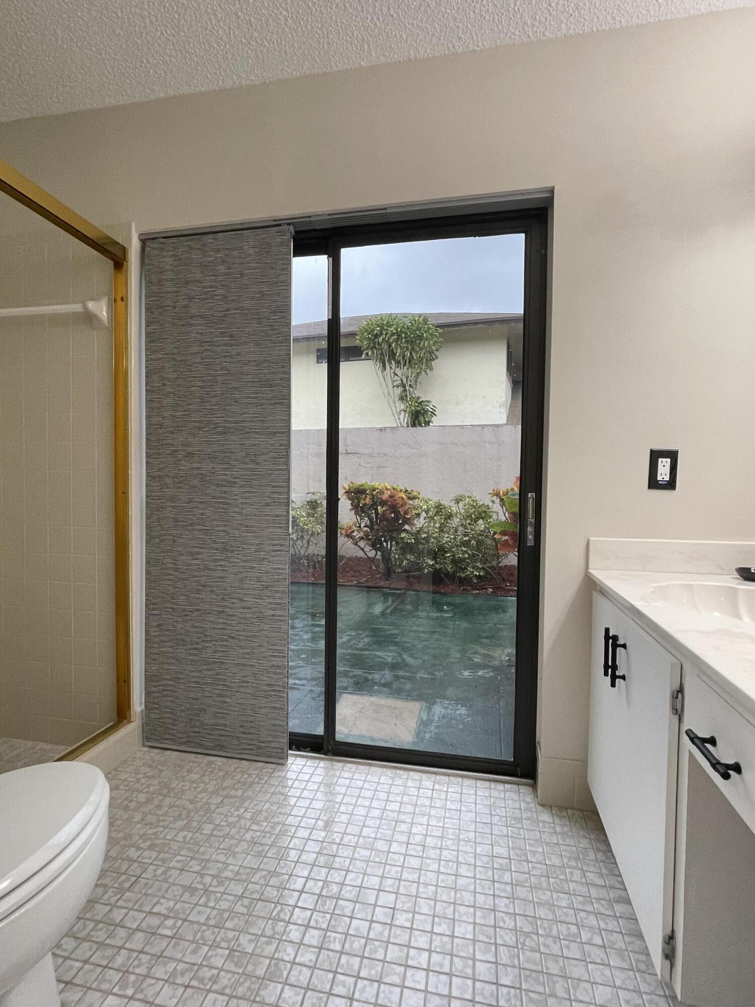 354 SW 28th Avenue
