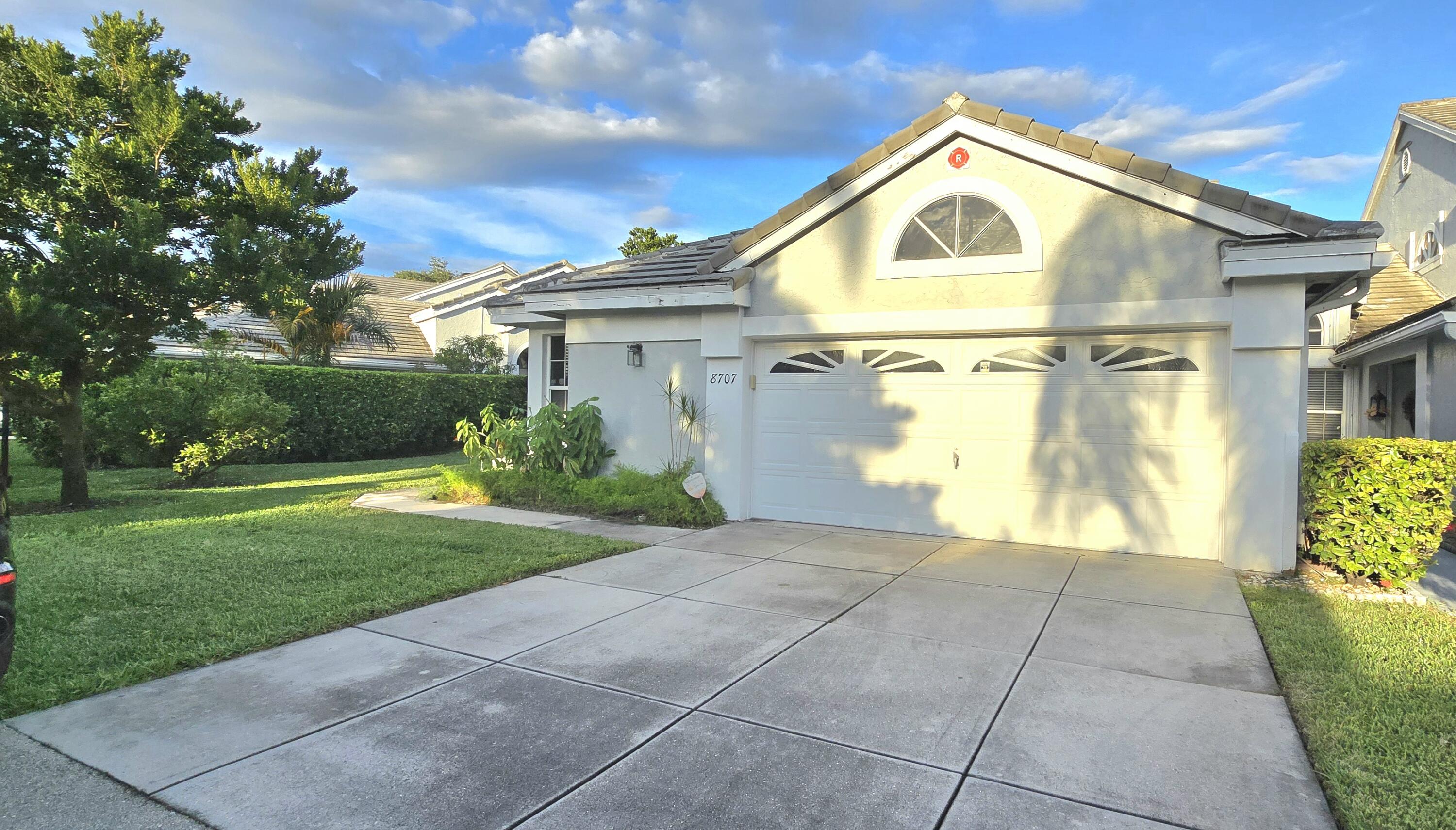 8707 Forest Hills Boulevard 4-A