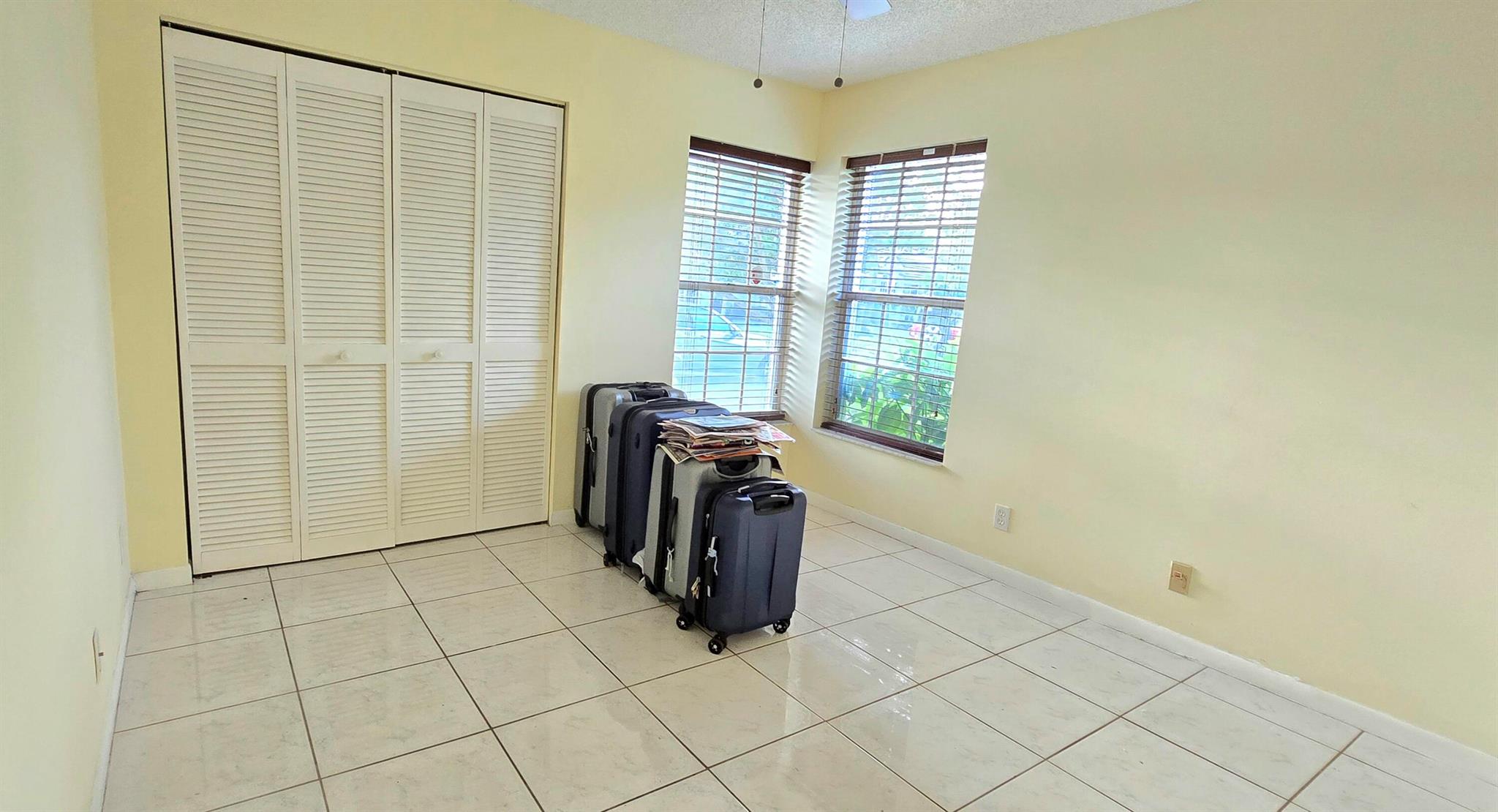 8707 Forest Hills Boulevard 4-A