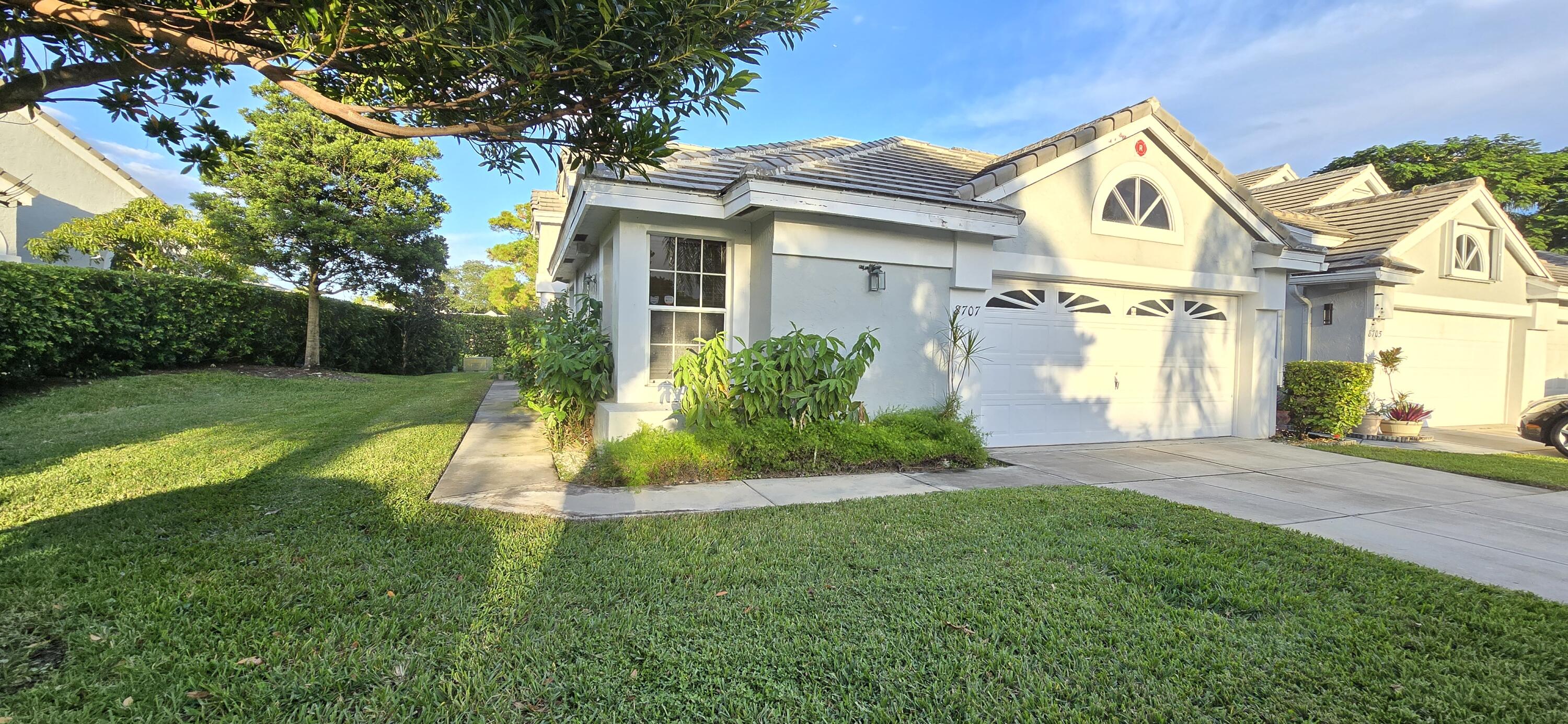 8707 Forest Hills Boulevard 4-A