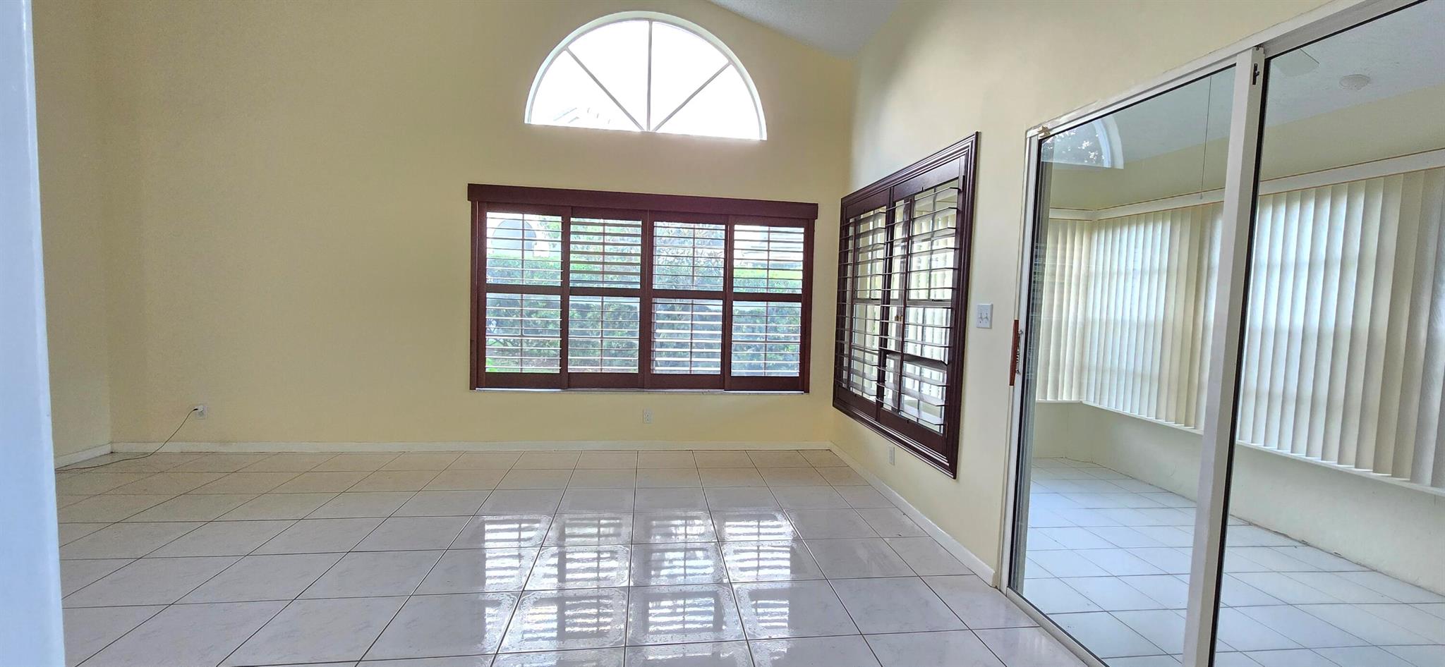 8707 Forest Hills Boulevard 4-A