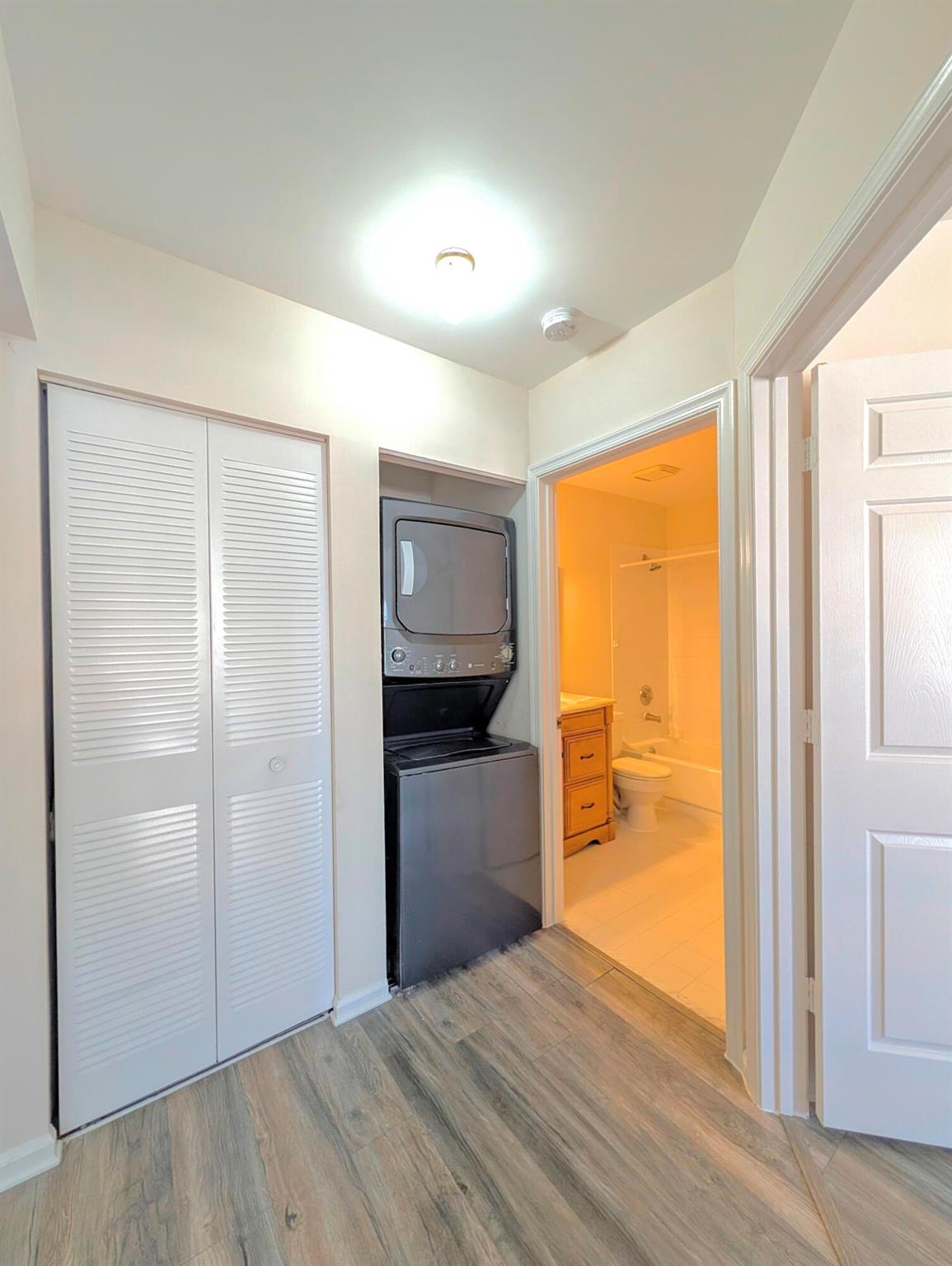 330 Norwood Terrace N217