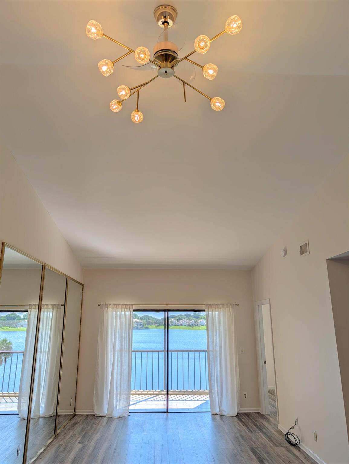 330 Norwood Terrace N217