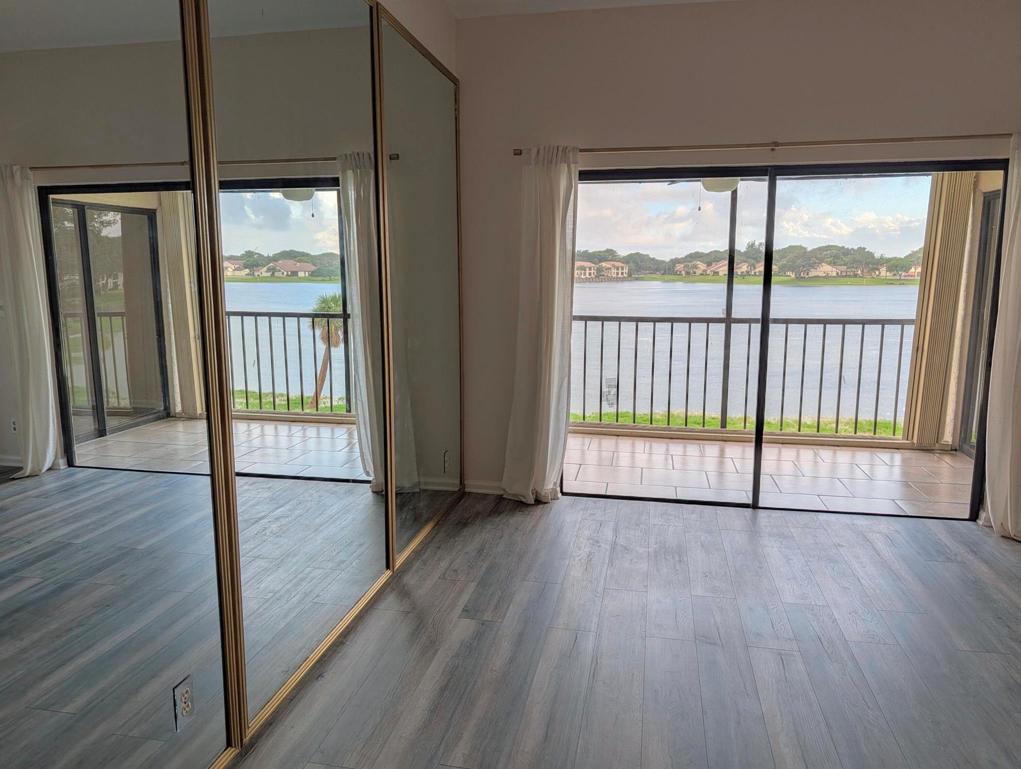 330 Norwood Terrace N217