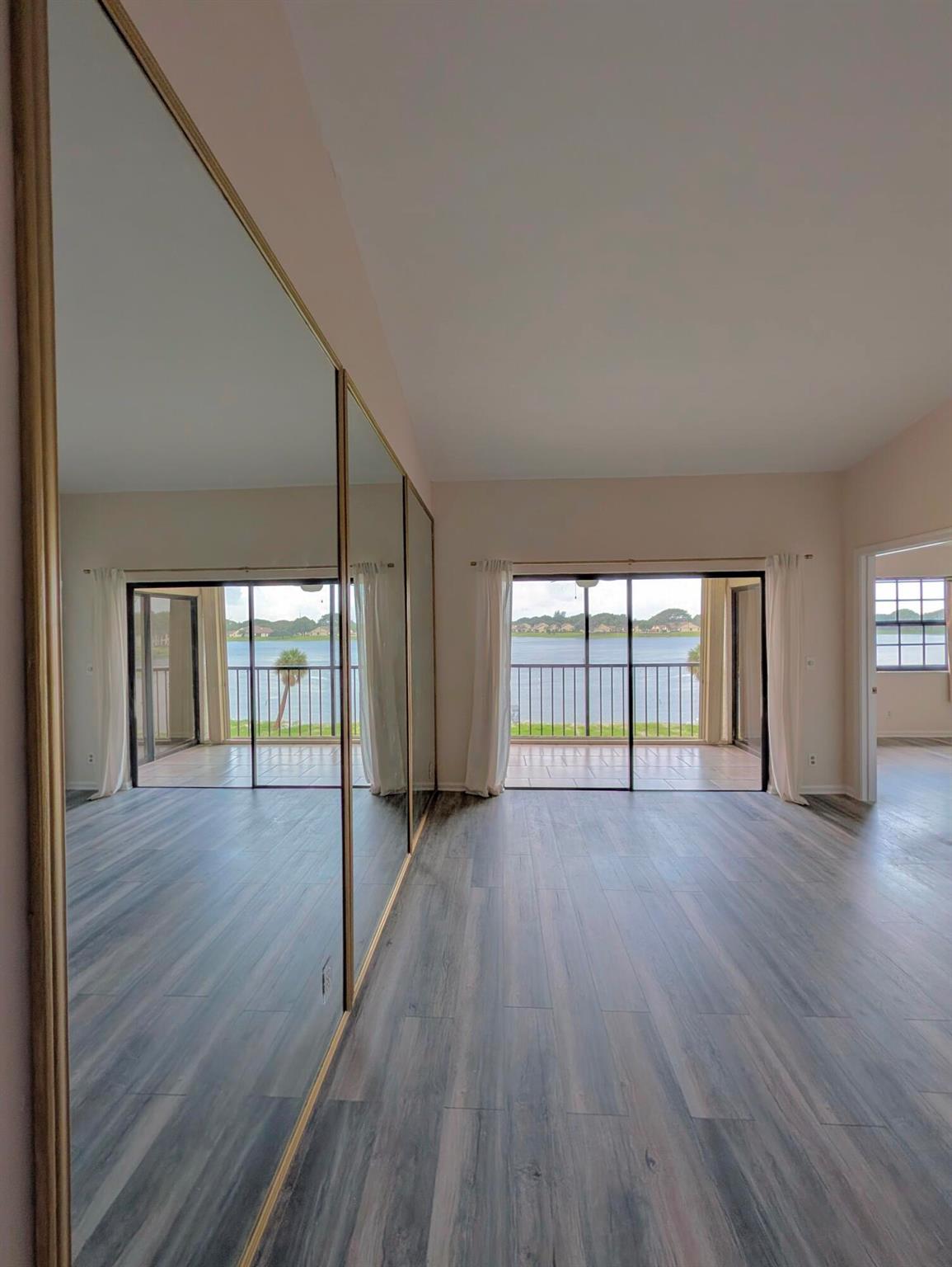 330 Norwood Terrace N217