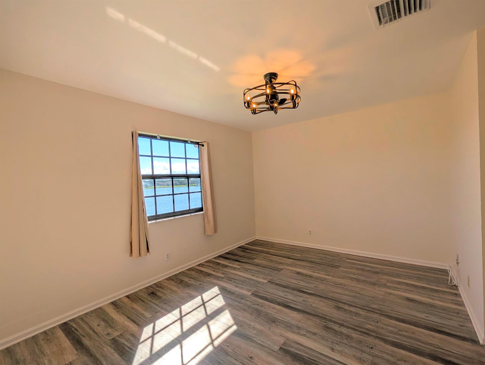 330 Norwood Terrace N217