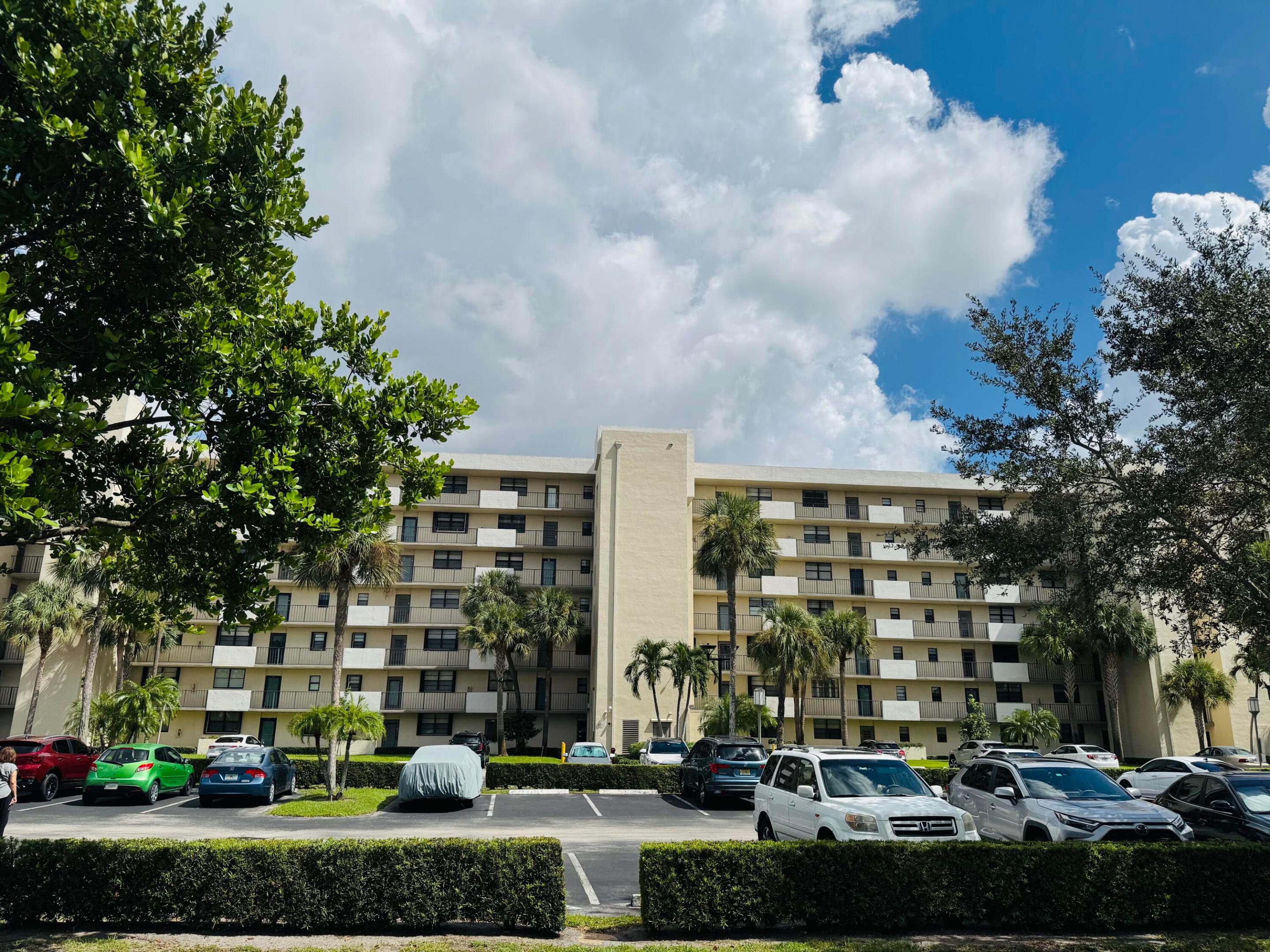 2430 Deer Creek Country Club Boulevard 407-2