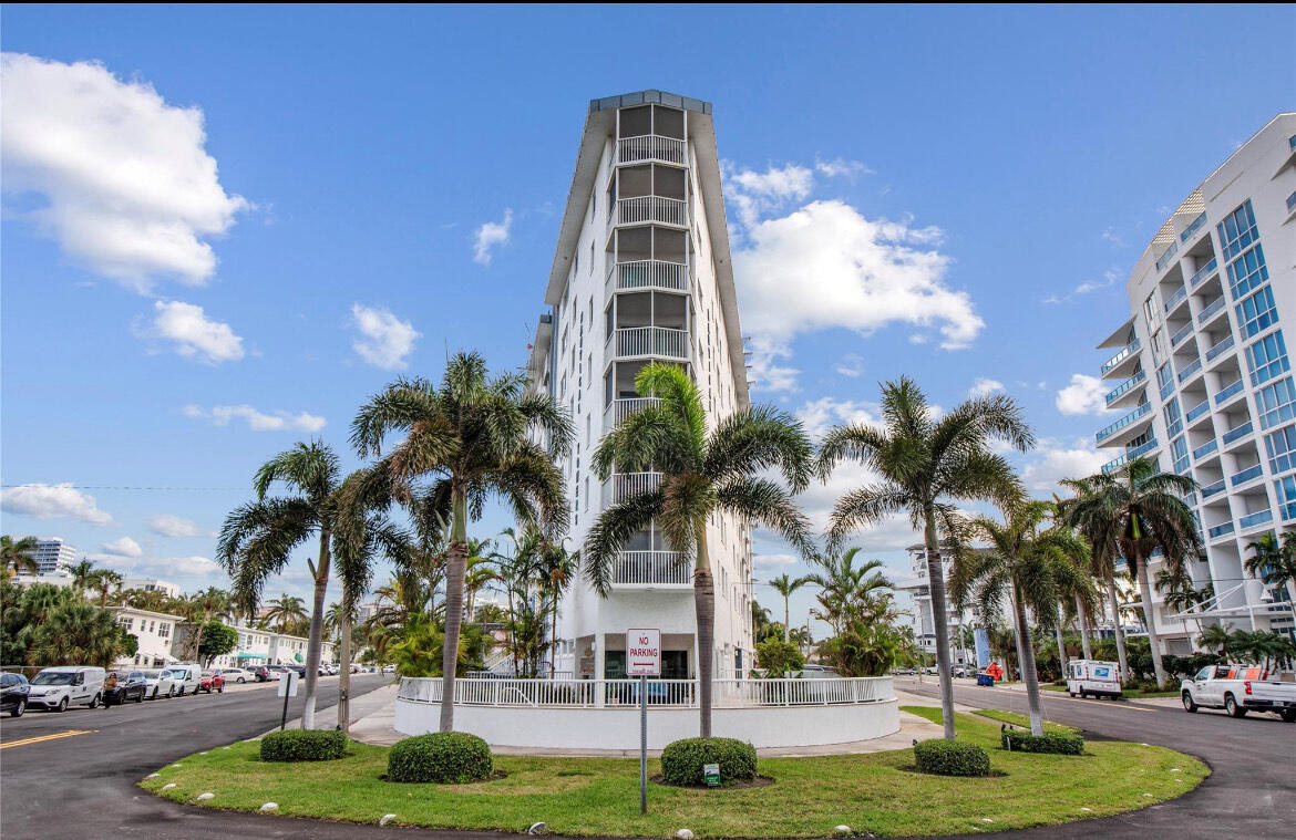 720 Bayshore Drive 201