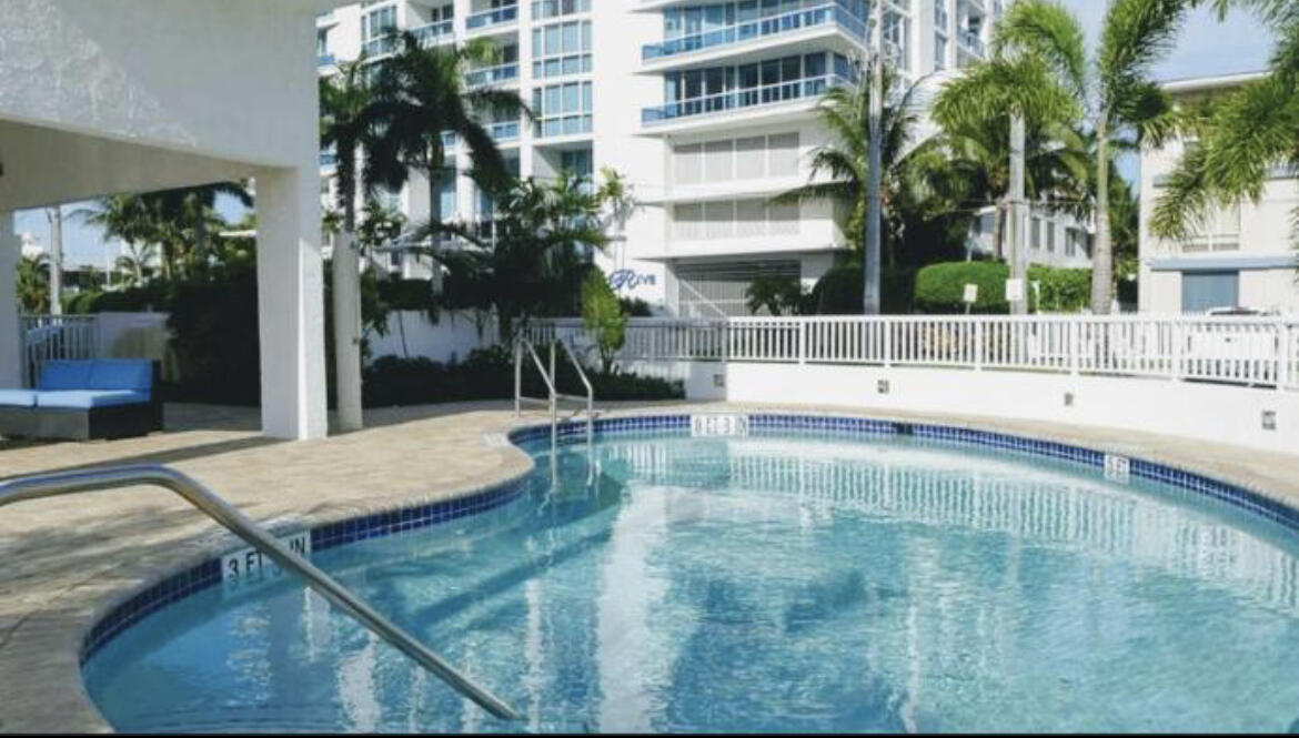720 Bayshore Drive 201