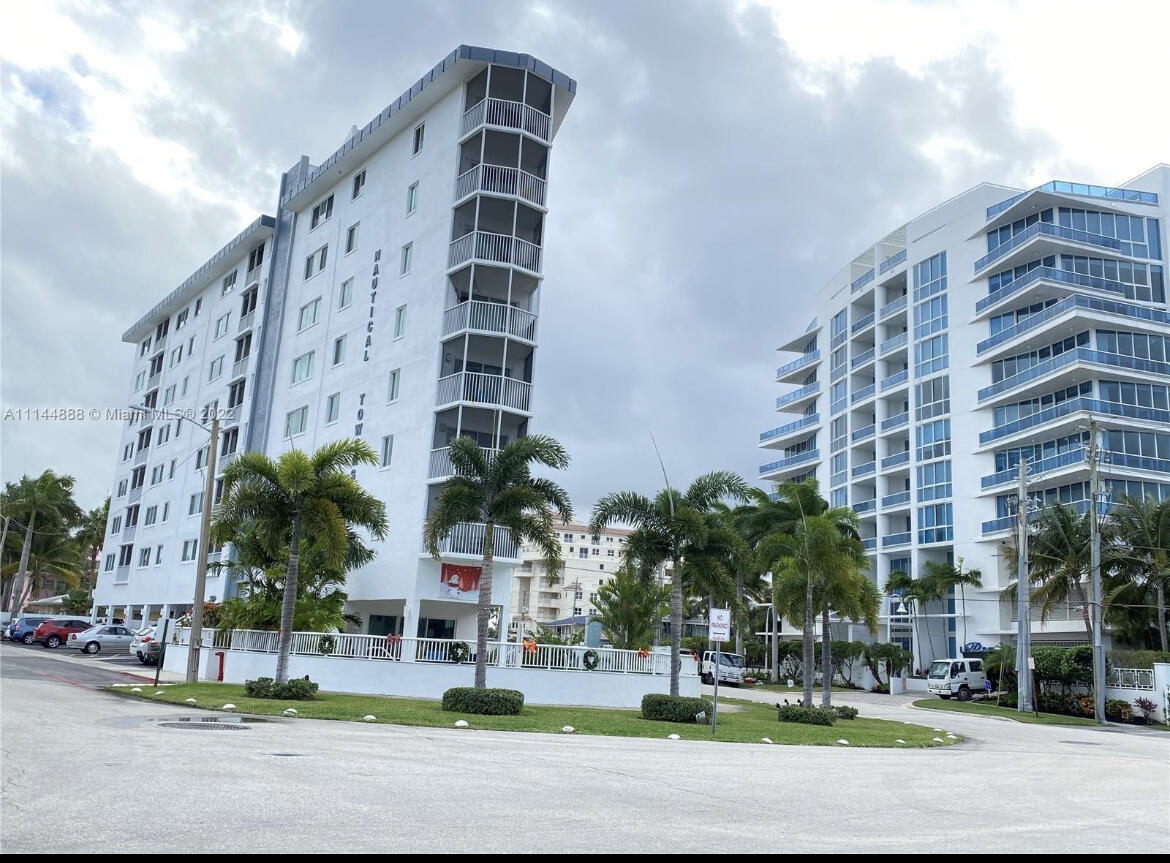720 Bayshore Drive 201