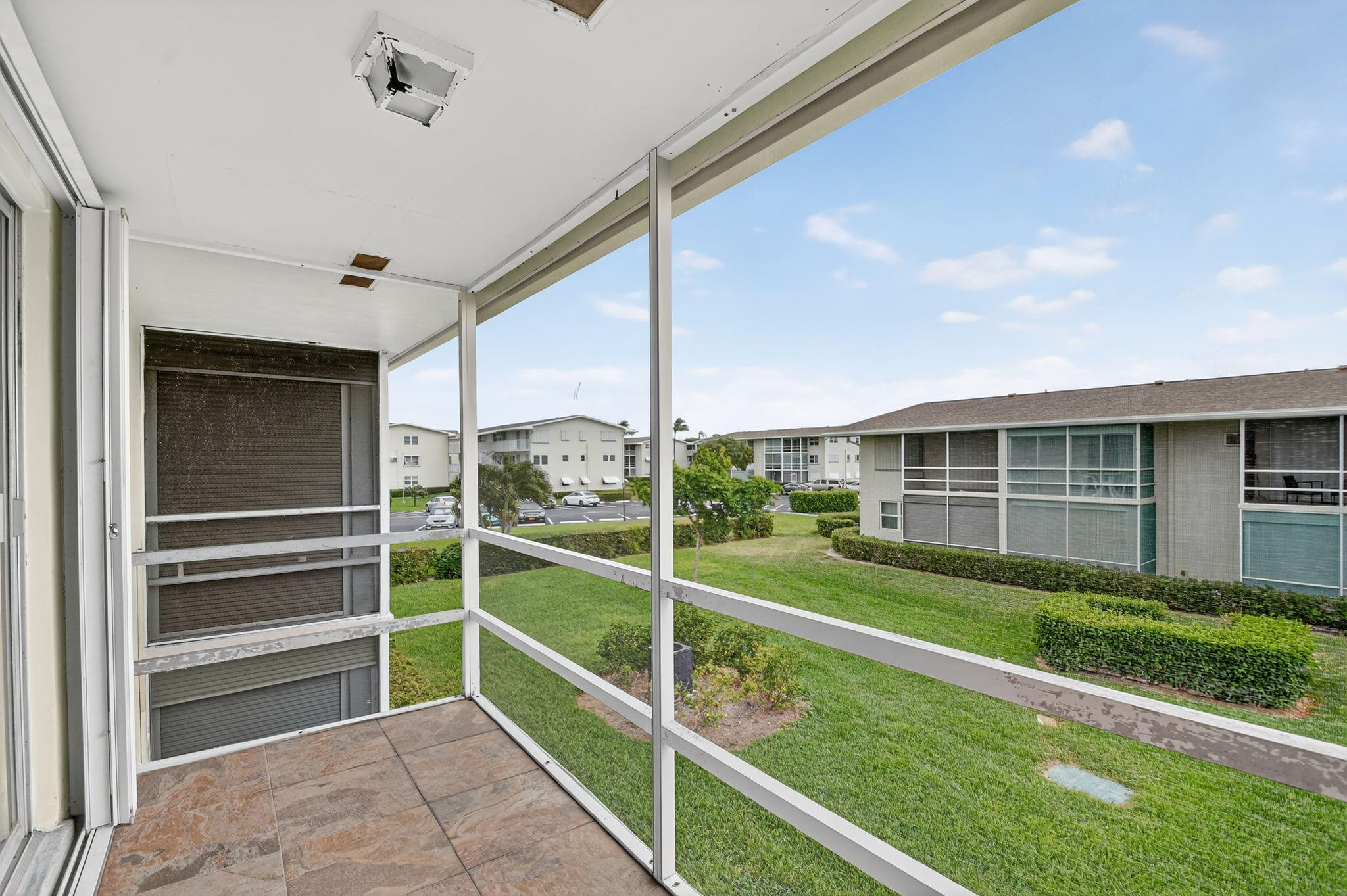 560 Horizons 210