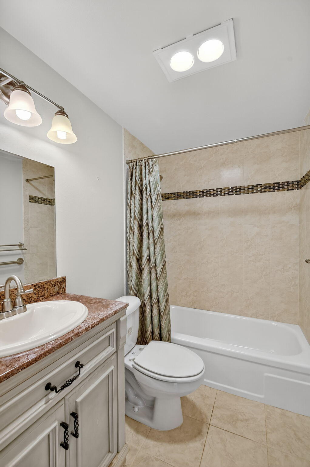 560 Horizons 210