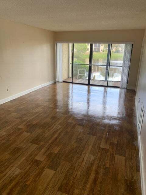 2050 Oleander Boulevard Boulevard 5-104