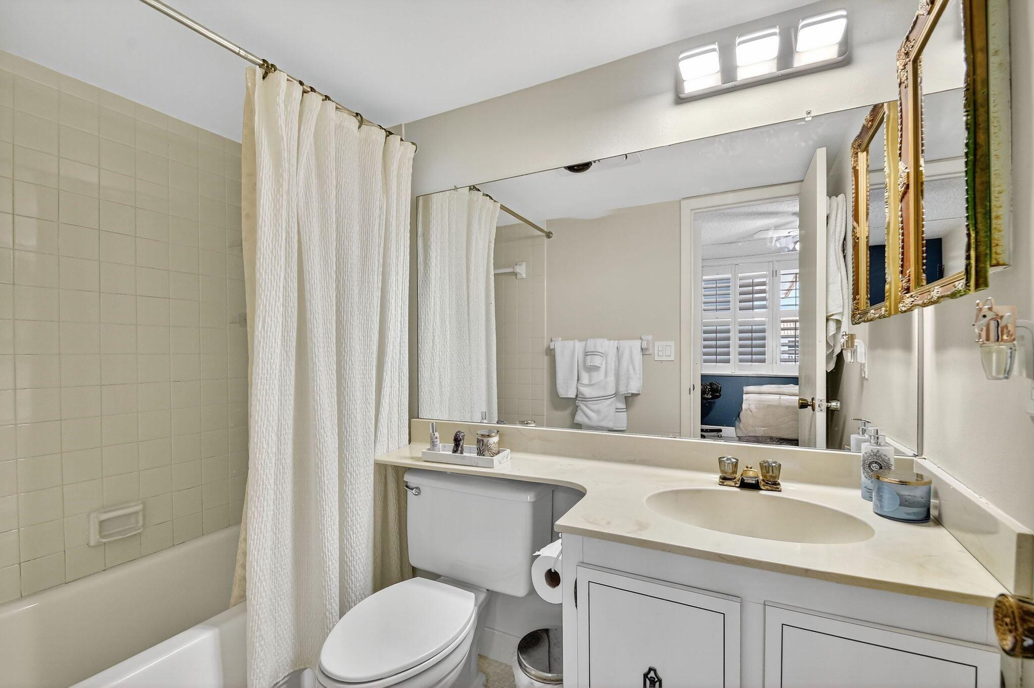 931 Gardenia Drive 567