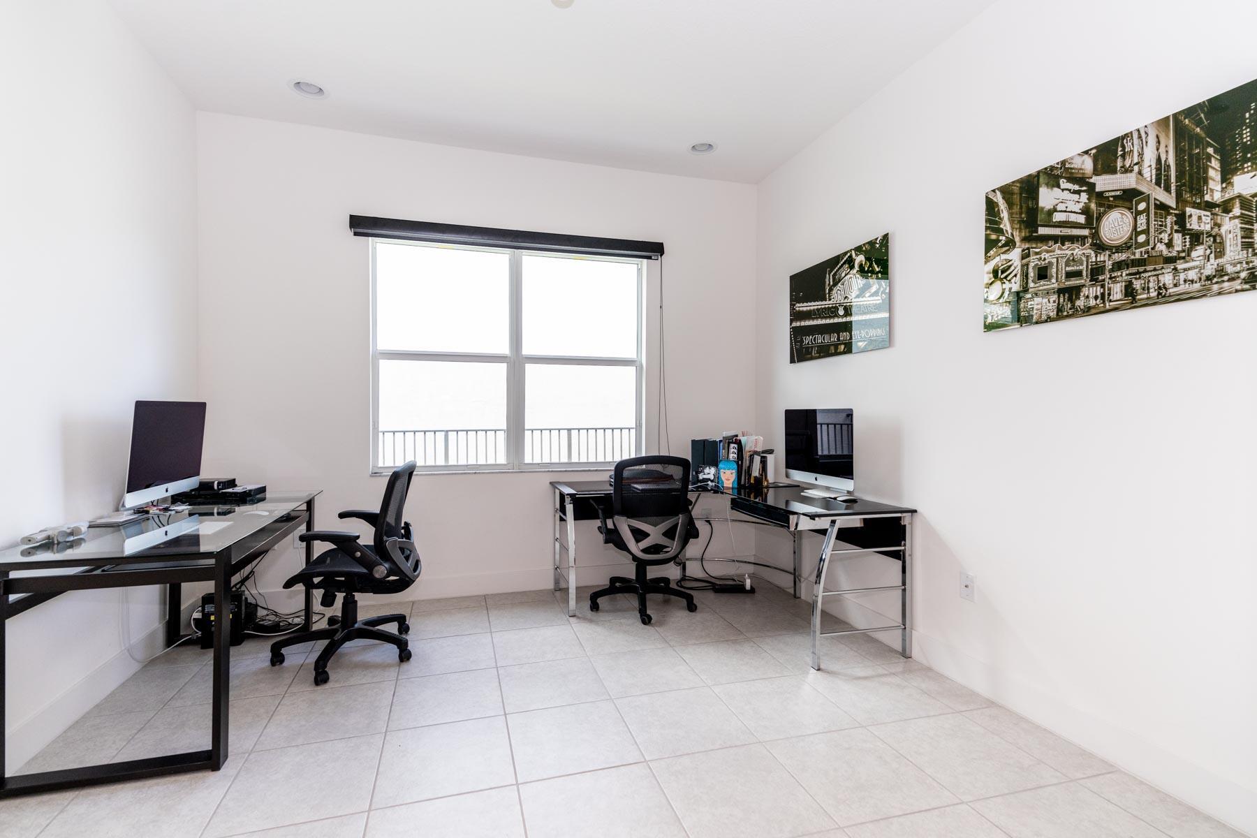 15210 Seaglass Terrace Lane