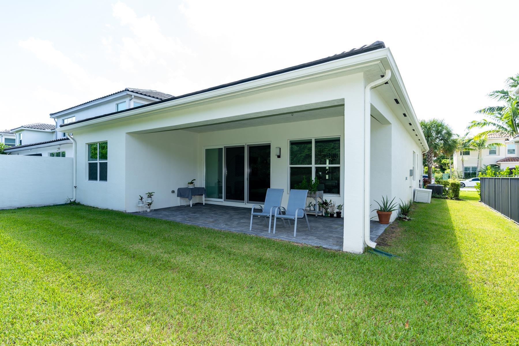 15210 Seaglass Terrace Lane