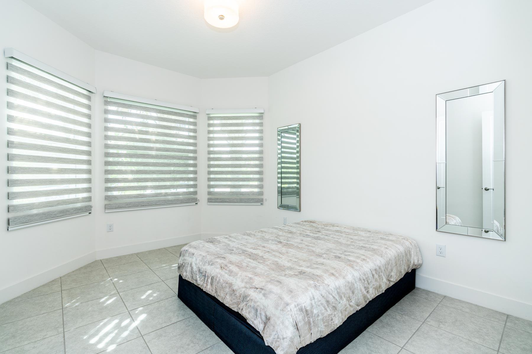 15210 Seaglass Terrace Lane