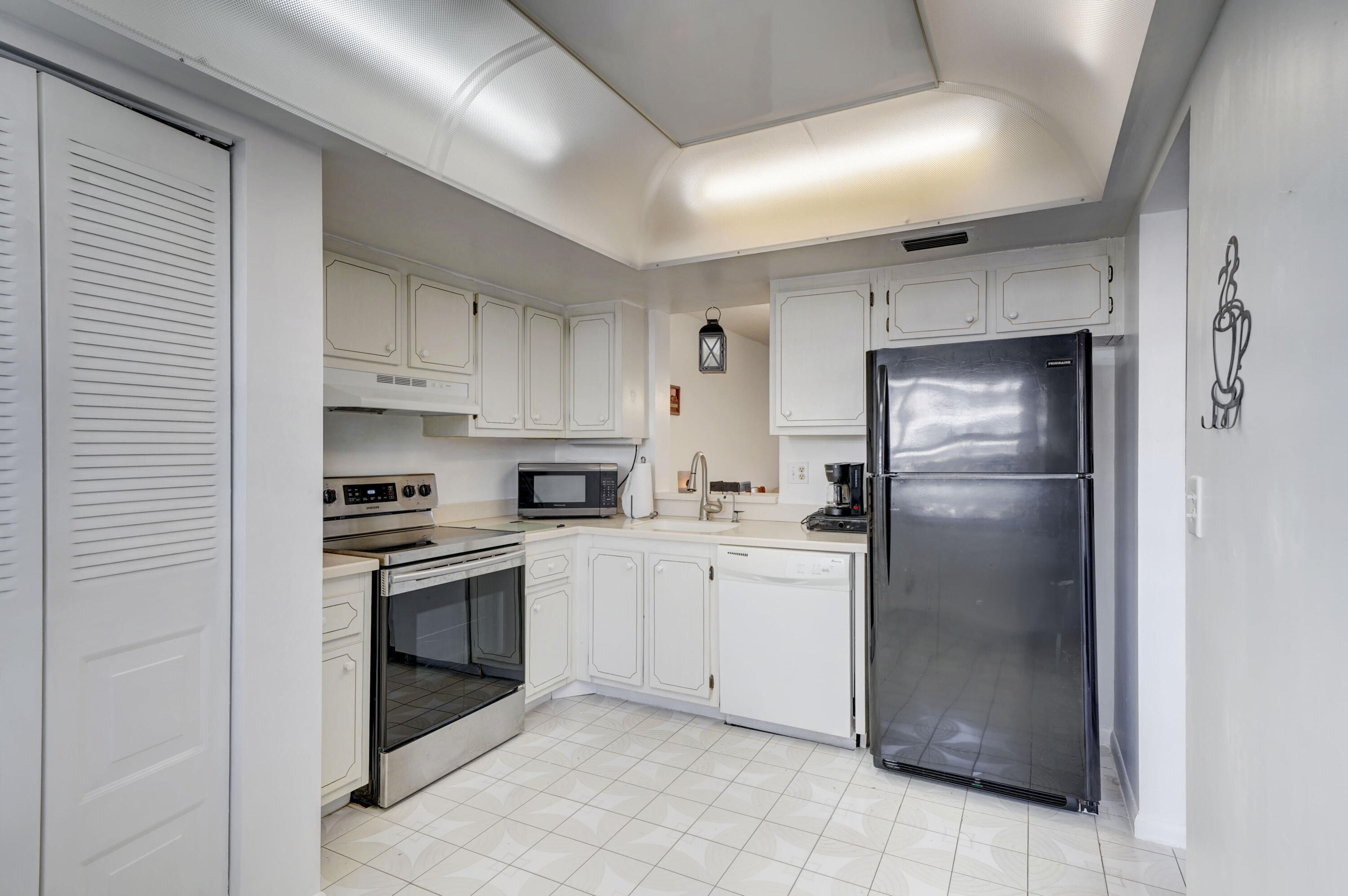 7620 NW 18th Street 102