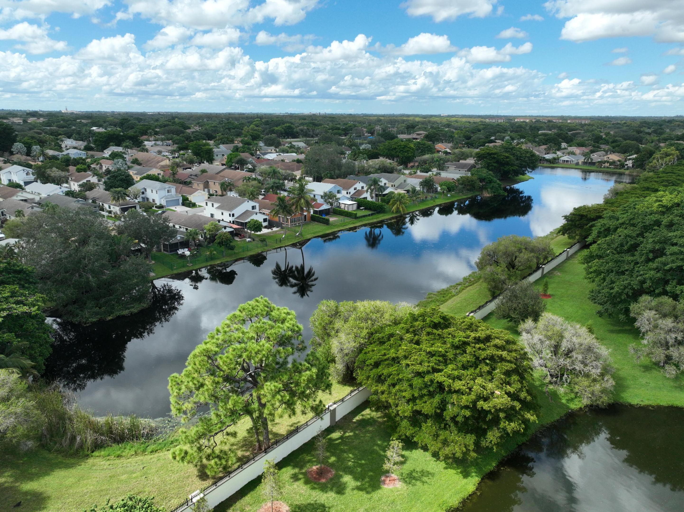 1904 Bermuda Circle G4