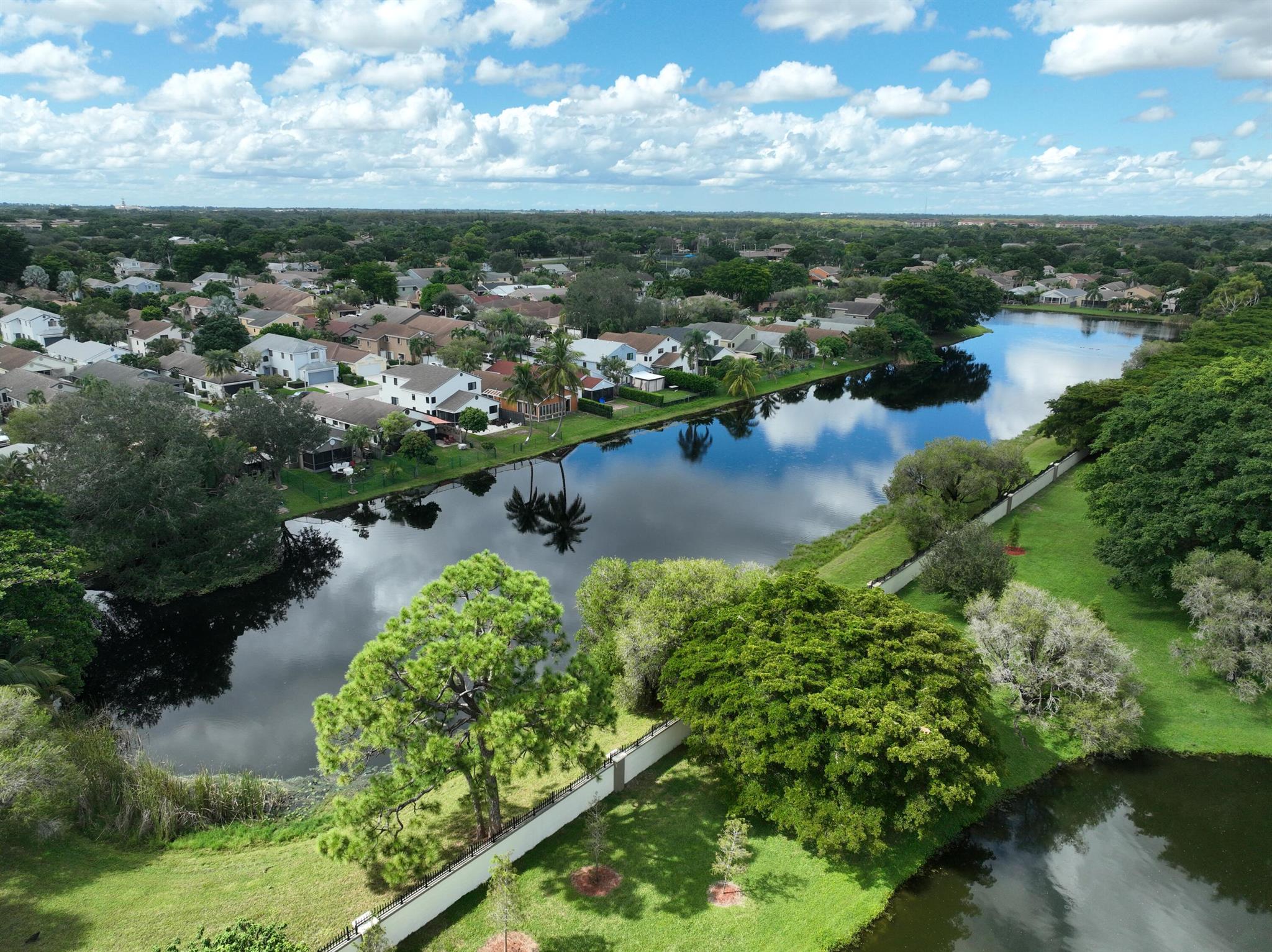 1904 Bermuda Circle G4