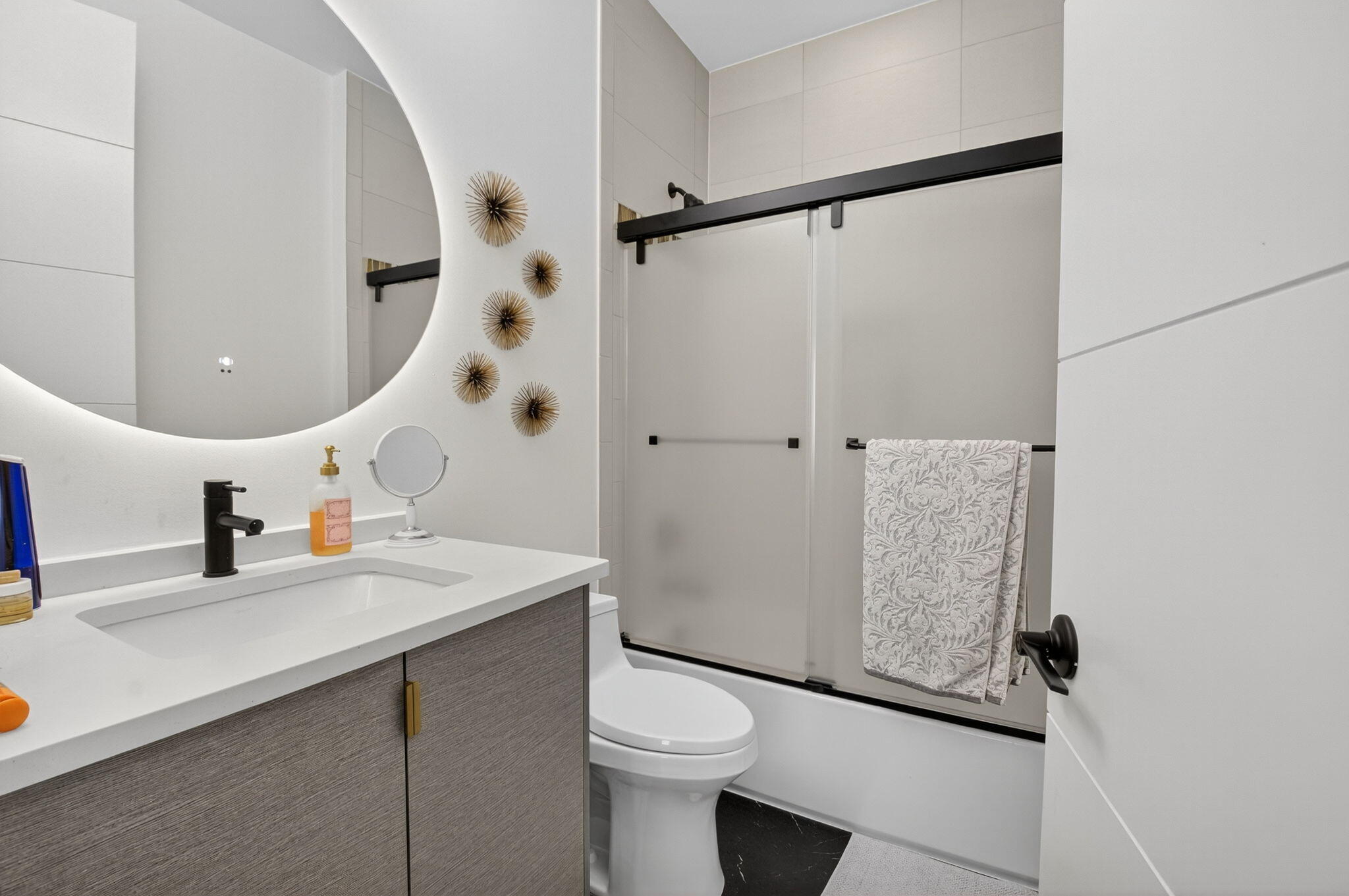 8573 Apple Falls Lane