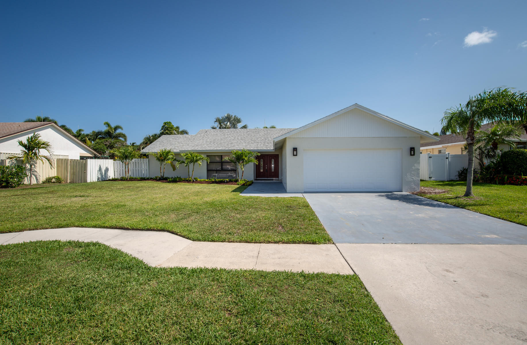 4218 Woods End Road