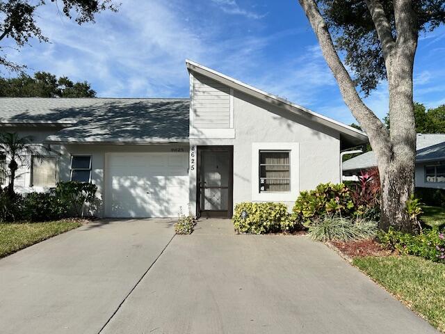 8625 Flamingo Drive