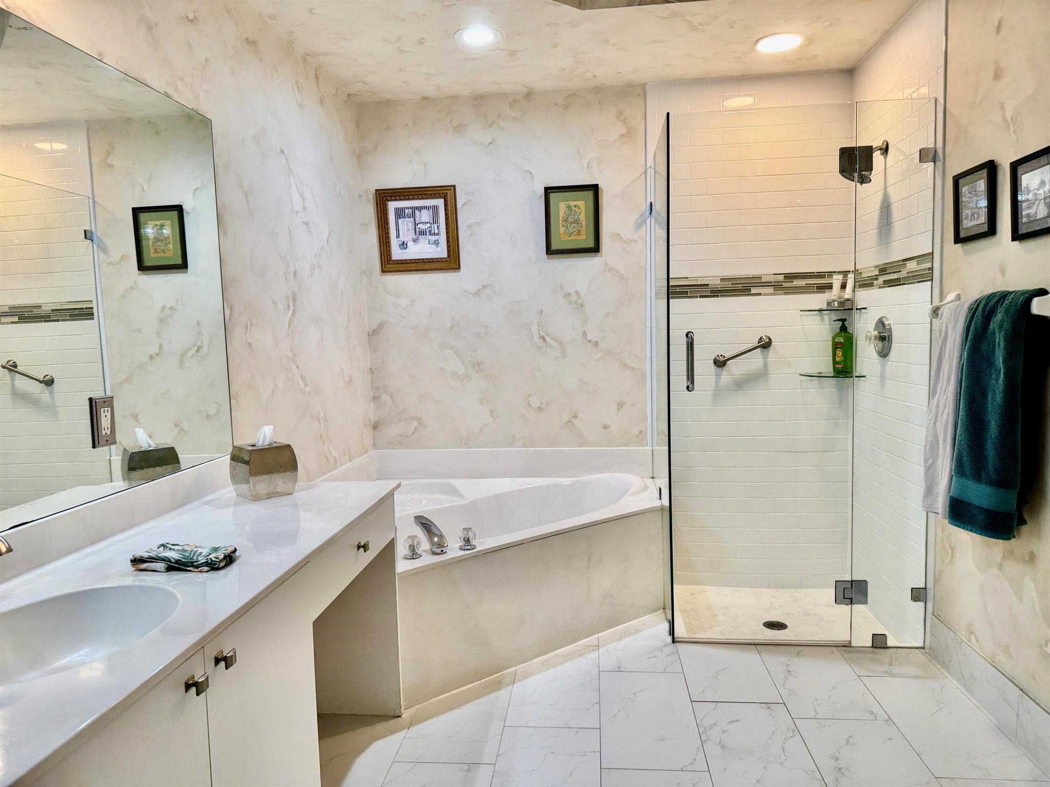 8082 Aberdeen Drive 102